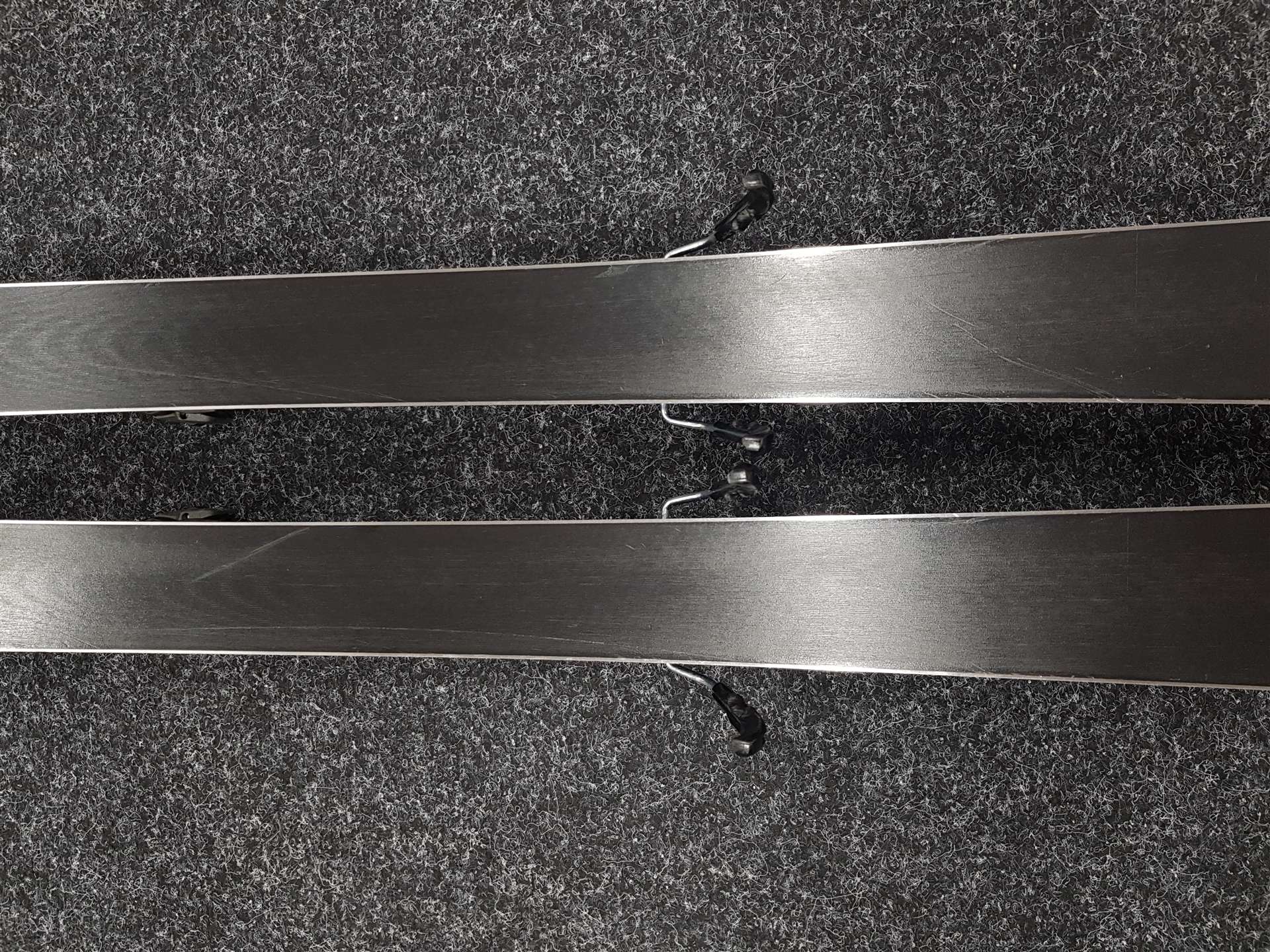 Rabljene smuči VOLKL Peregrine 7.2 + vezi Marker FDT 10