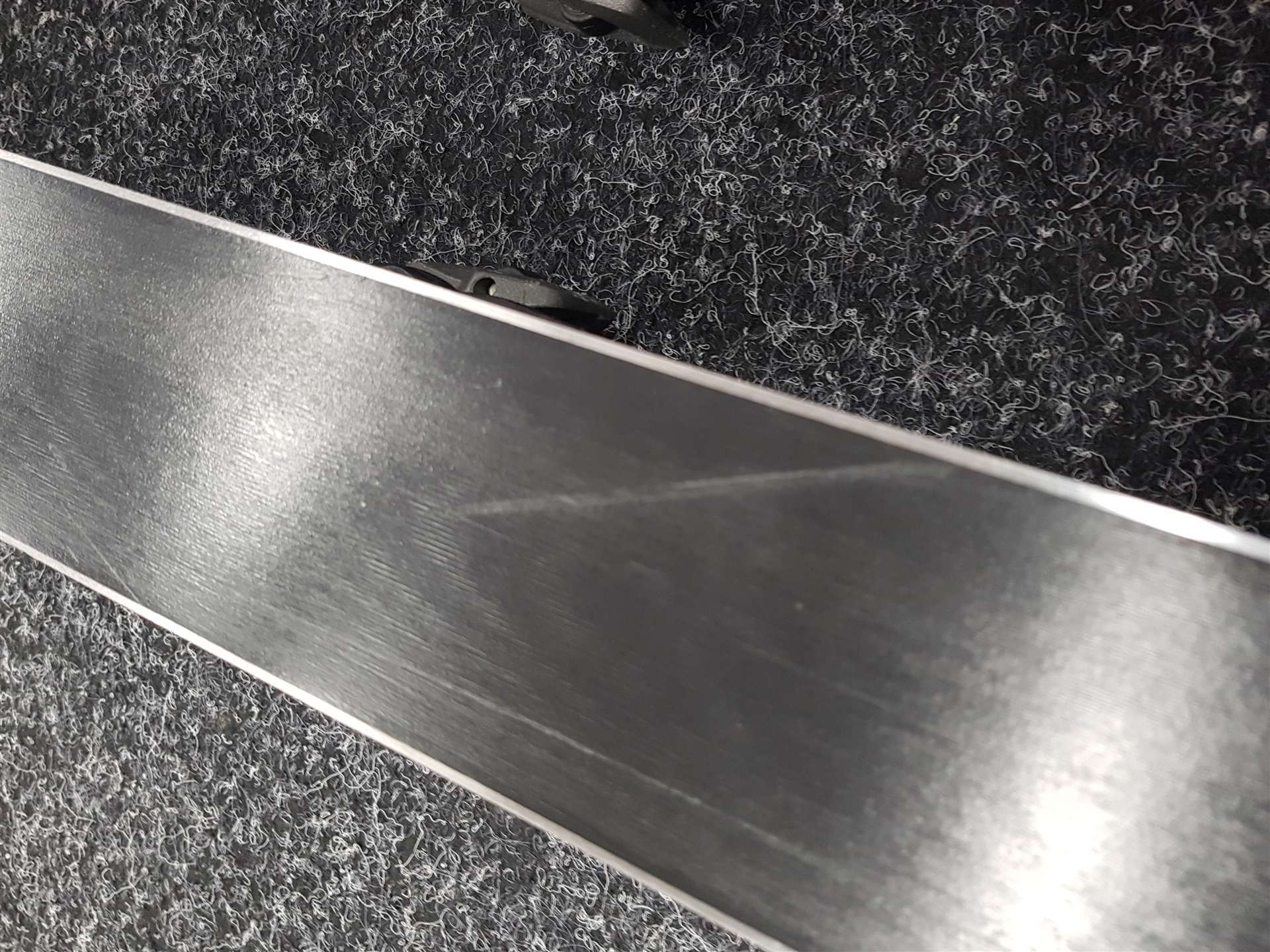 Rabljene smuči VOLKL Peregrine 7.2 + vezi Marker FDT 10
