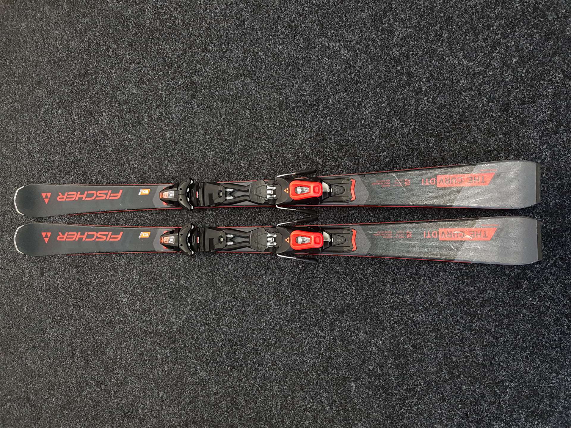 Použité lyže FISCHER The Curv DTI + vázání Fischer RS 11