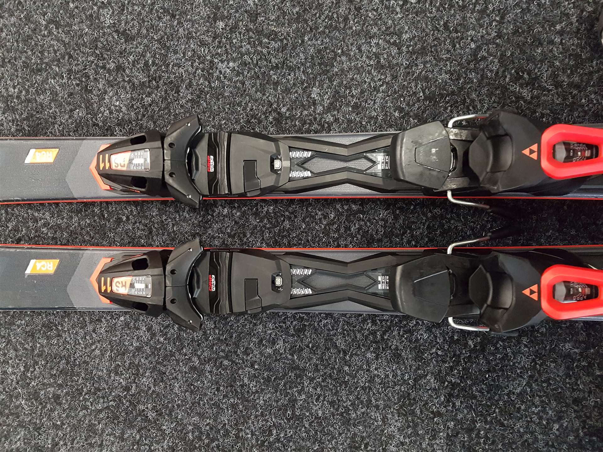 Použité lyže FISCHER The Curv DTI + vázání Fischer RS 11