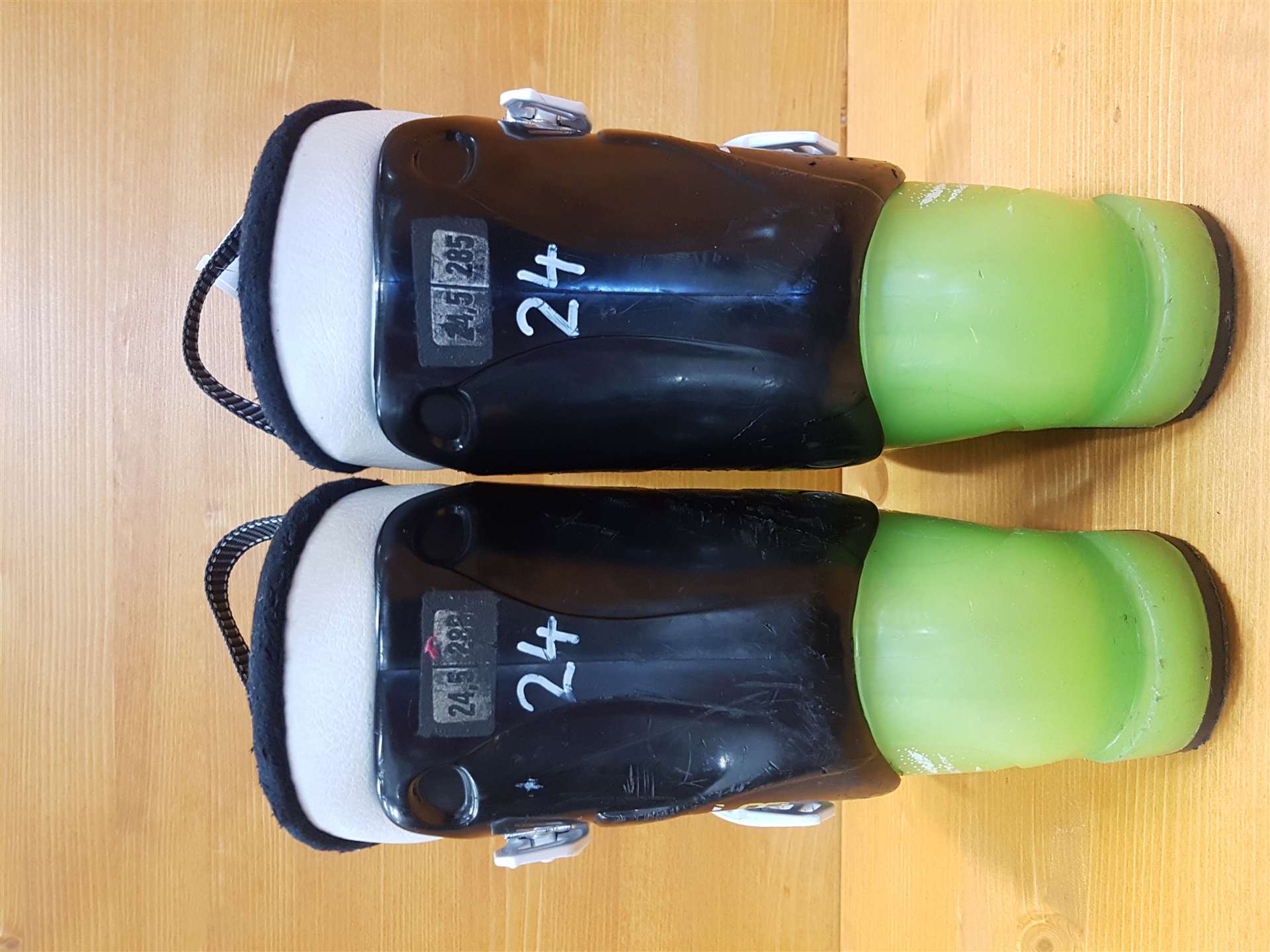 Gebrauchte SALOMON T3 Skischuhe