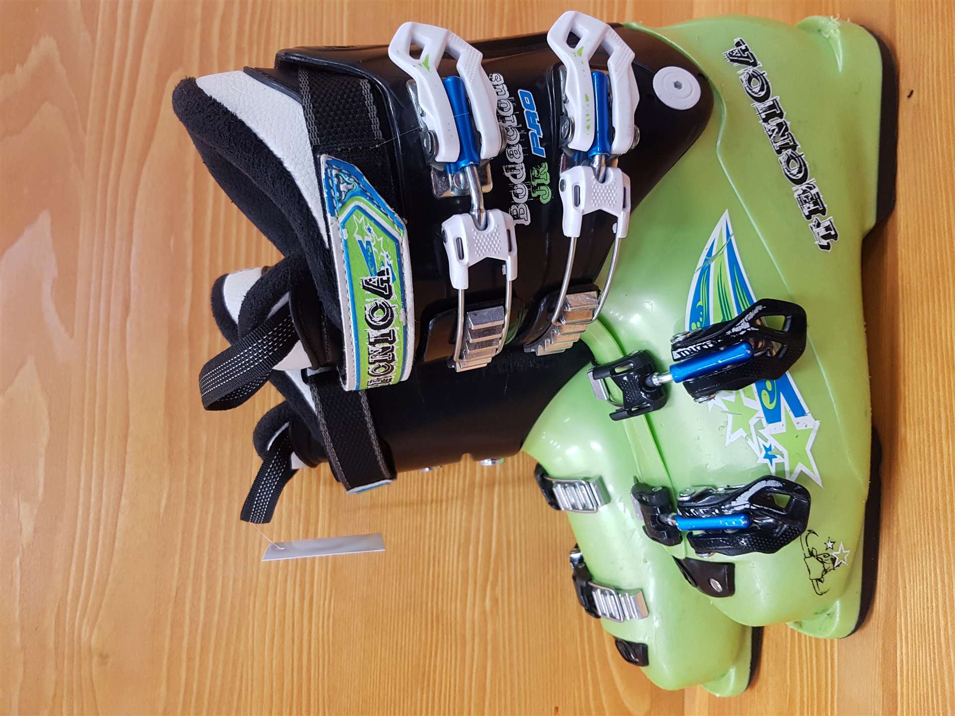 Gebrauchte Skischuhe TECNICA BODACIOUS JR PRO