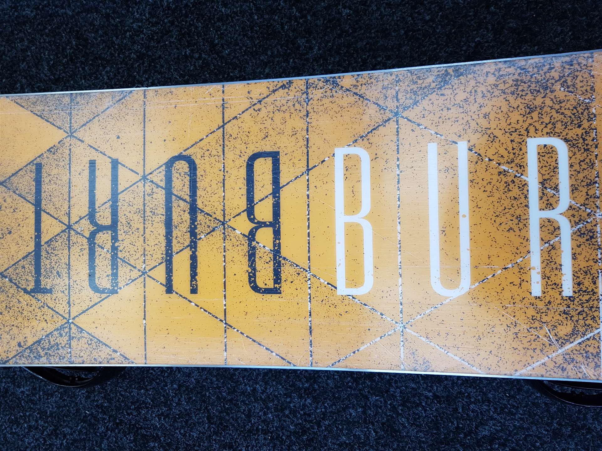Snowboard usato BURTON LTR 140 + attacchi Burton taglia M