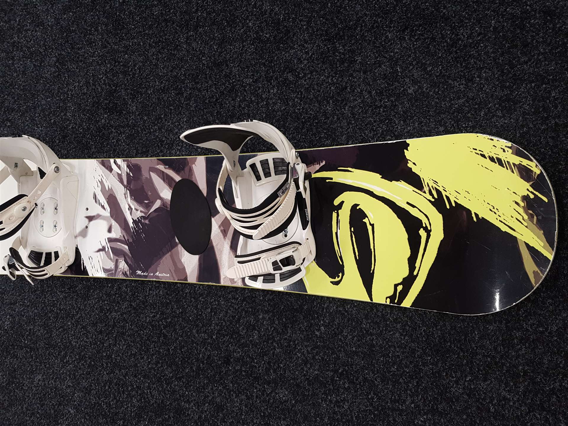 Použitý snowboard STUF Bright + vázání Stuf velikost M/L