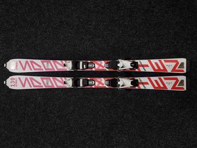 Esquís infantiles usados SPORTEN Street 130 + fijaciones Tyrolia SLR 7.5