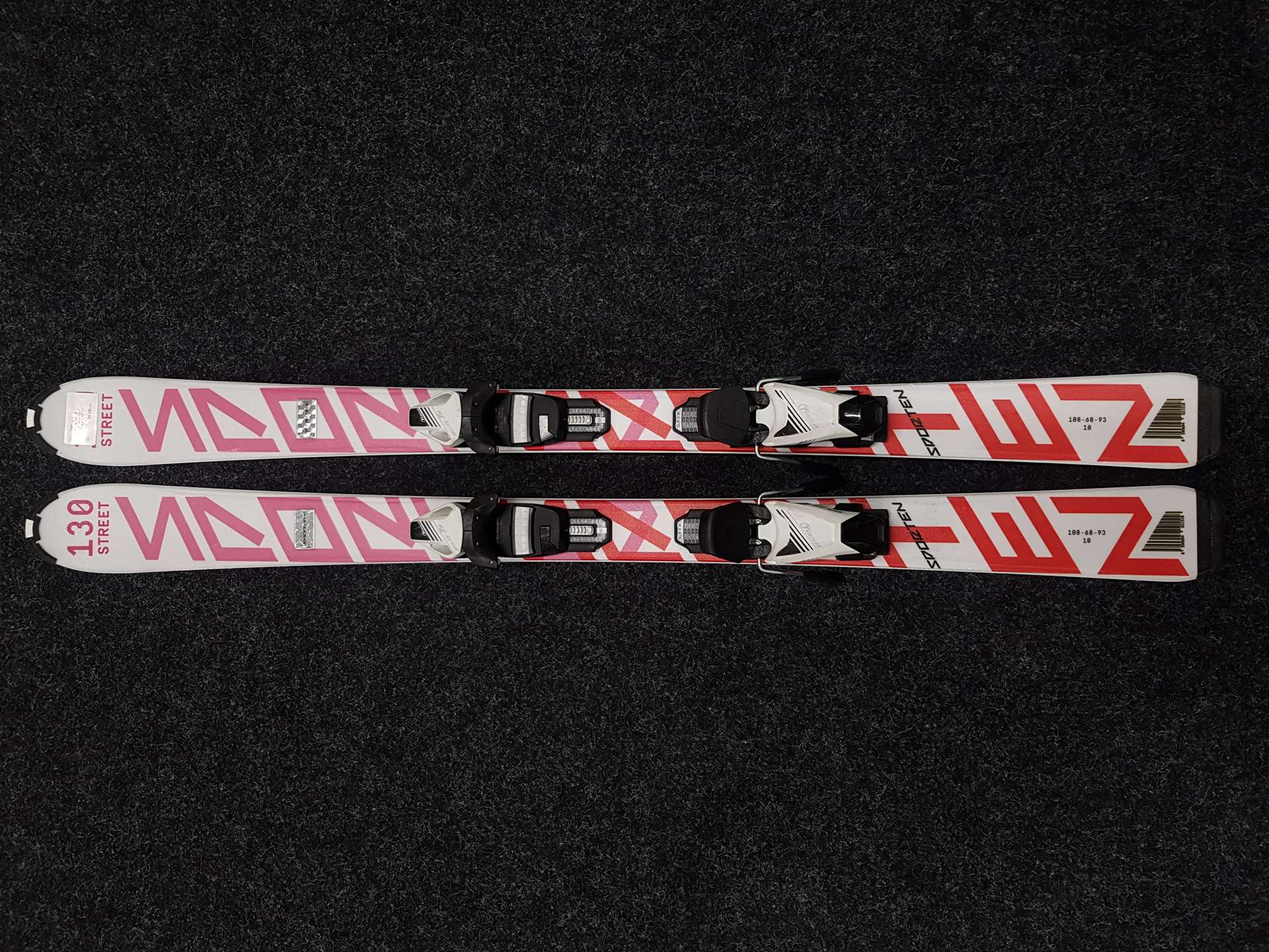 Gebrauchte Kinderskier SPORTEN Street 130 + Tyrolia SLR 7.5 Bindungen