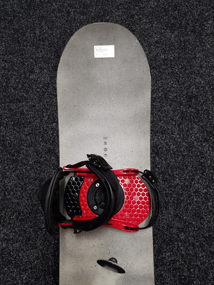 Gebrauchtes Burton Process Snowboard + Burton Bindungen Größe M