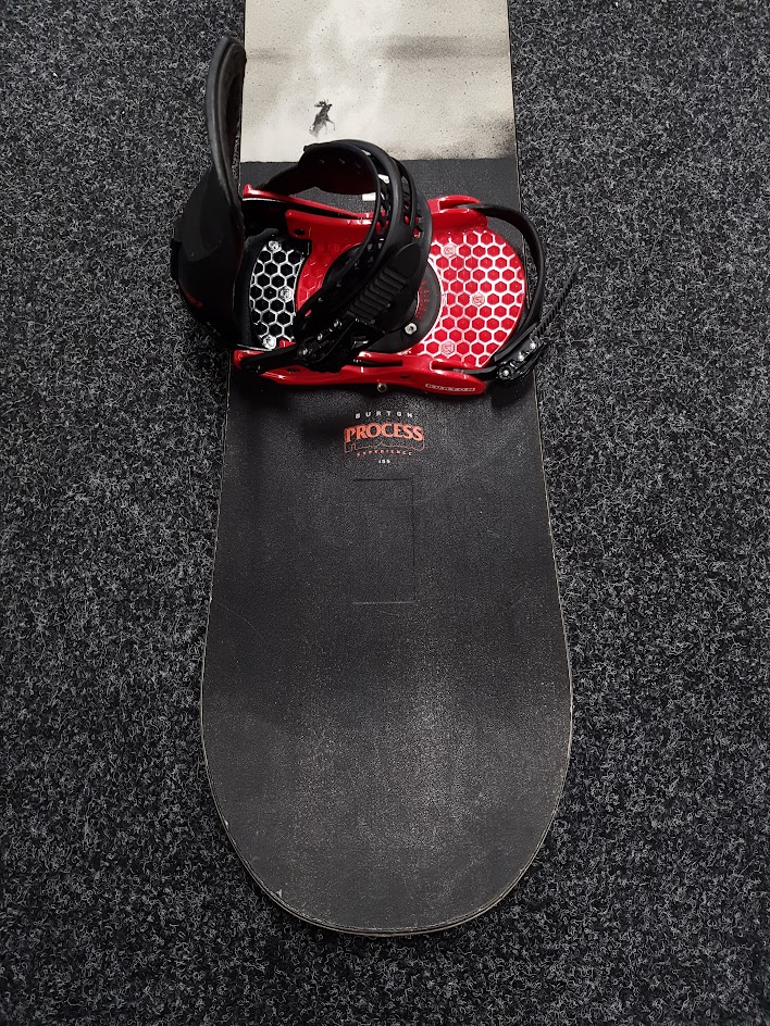 Gebrauchtes Burton Process Snowboard + Burton Bindungen Größe M