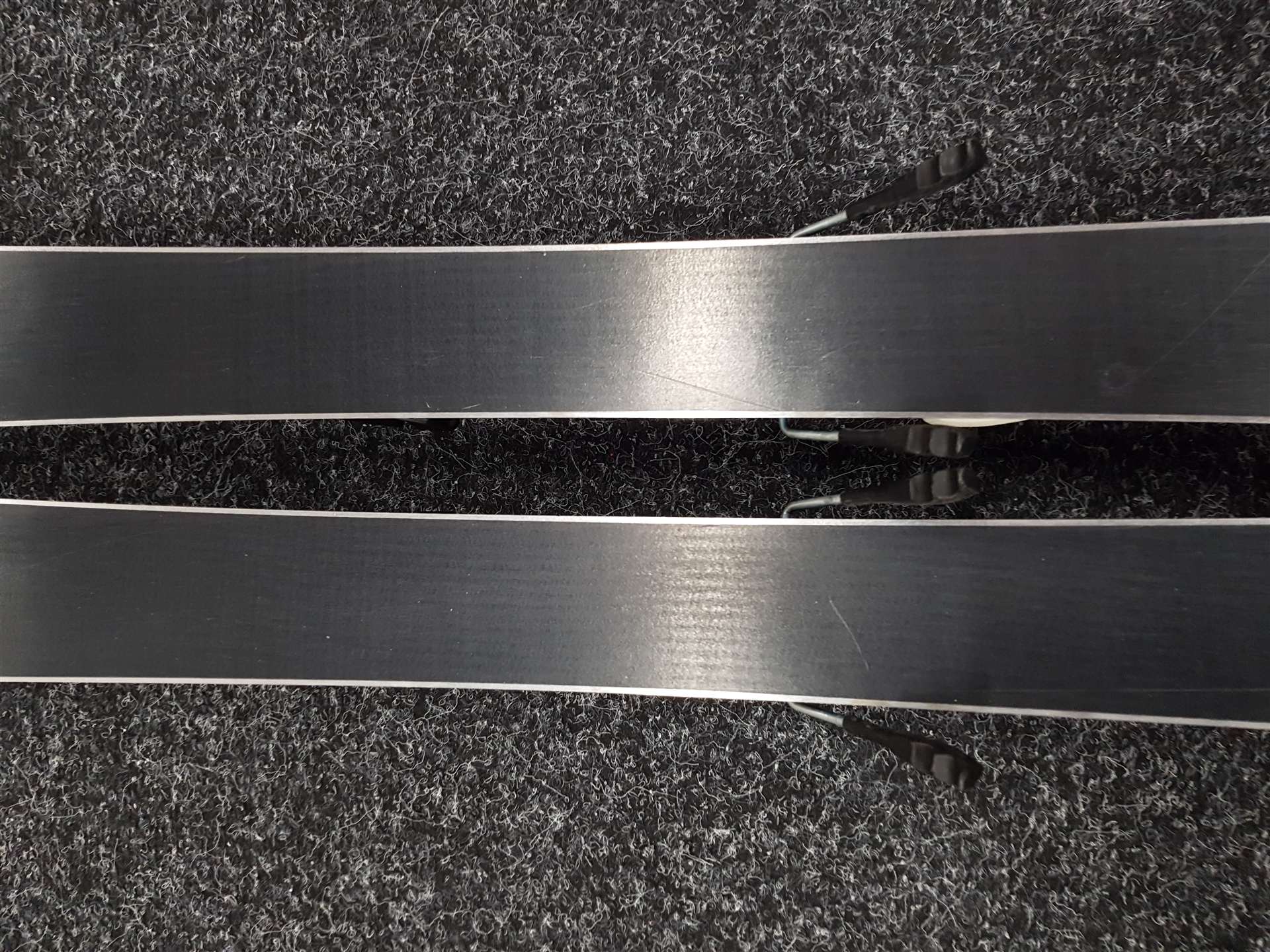 Używane narty dziecięce VOLKL Racetiger GS 9 + wiązania Marker 4.5