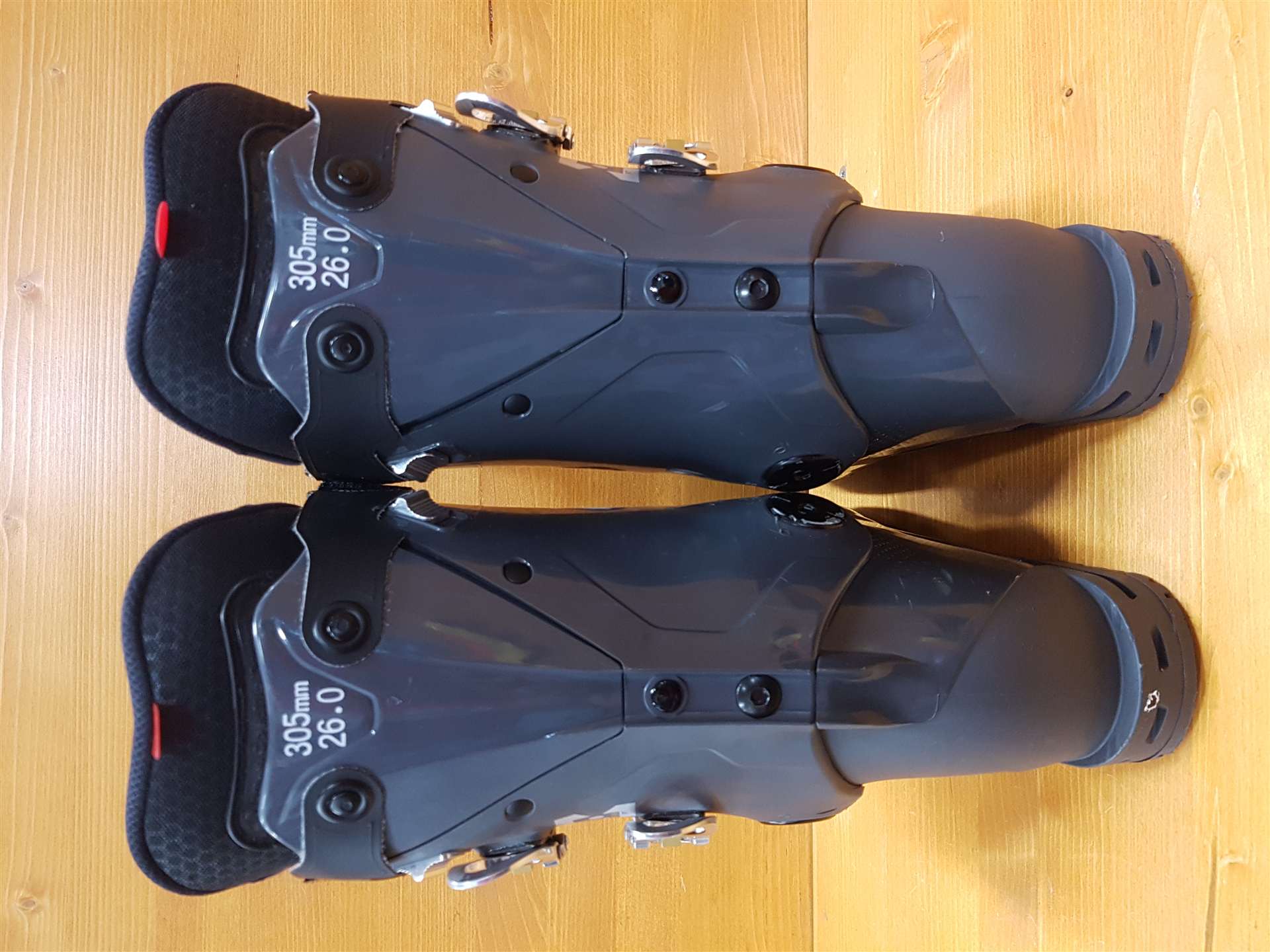 Clăpari de schi second-hand TECNICA 85 HV W2