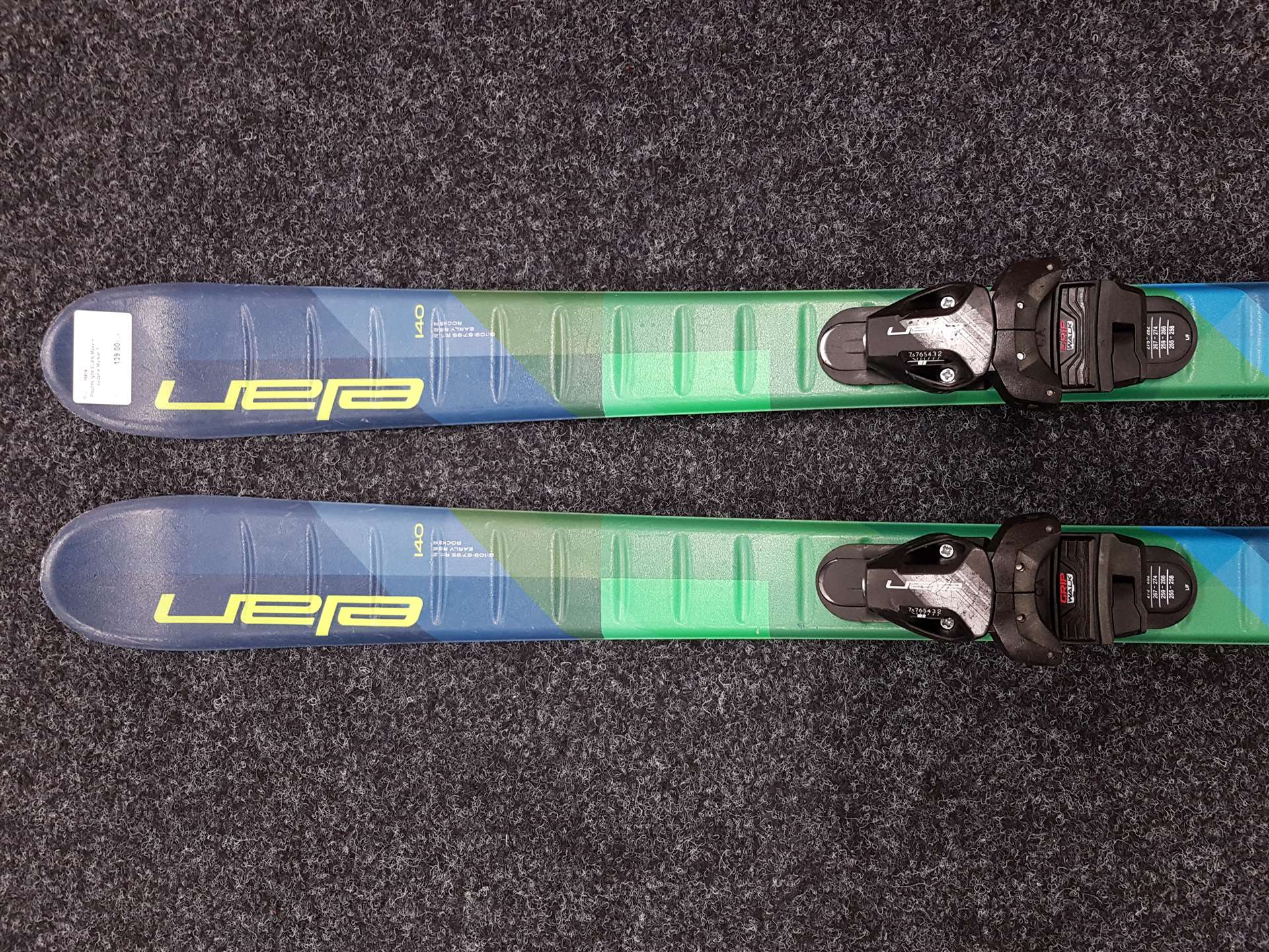 Použité lyže ELAN Maxx + viazanie Marker 7