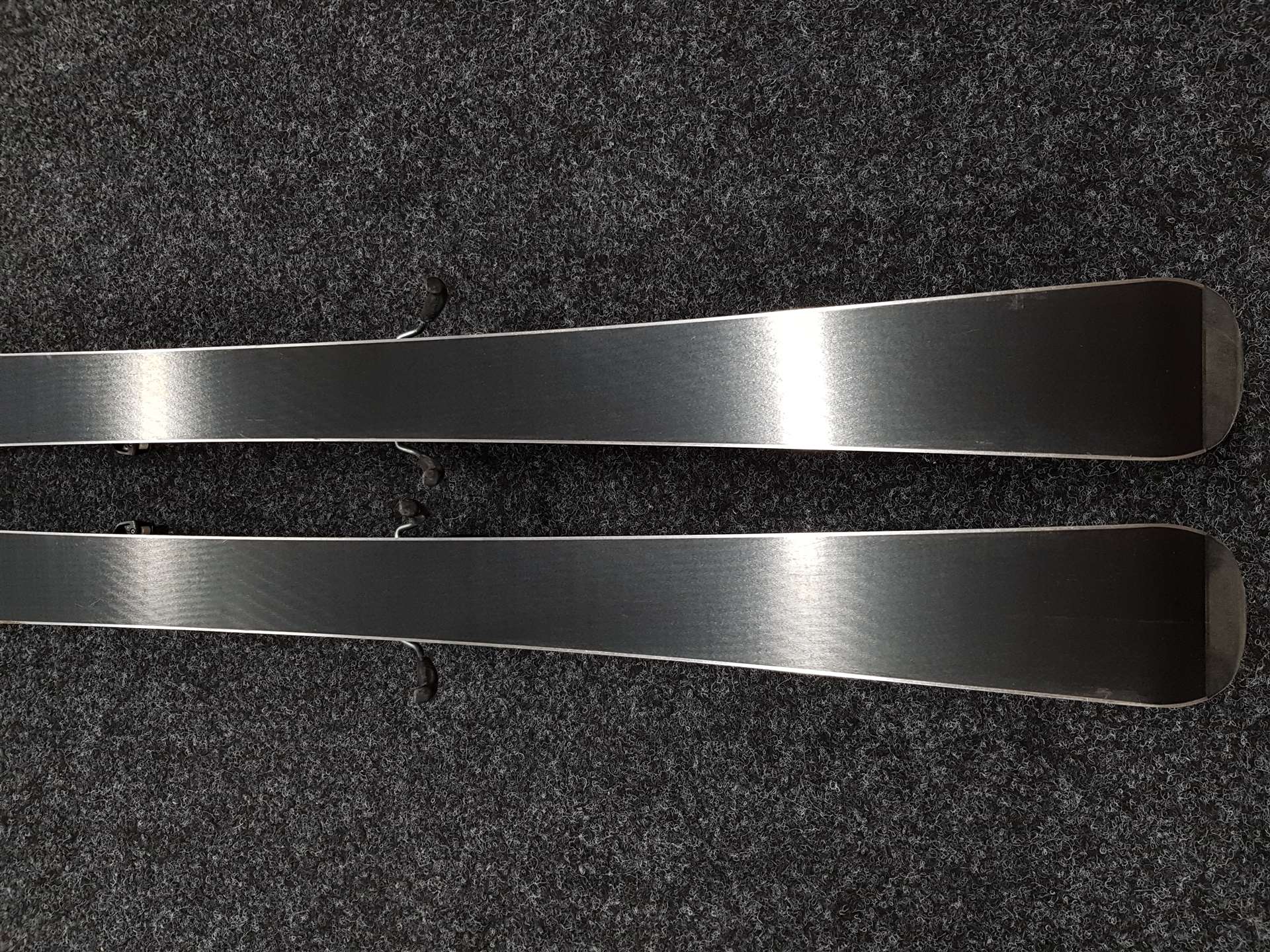 Použité lyže ELAN Maxx + viazanie Marker 7