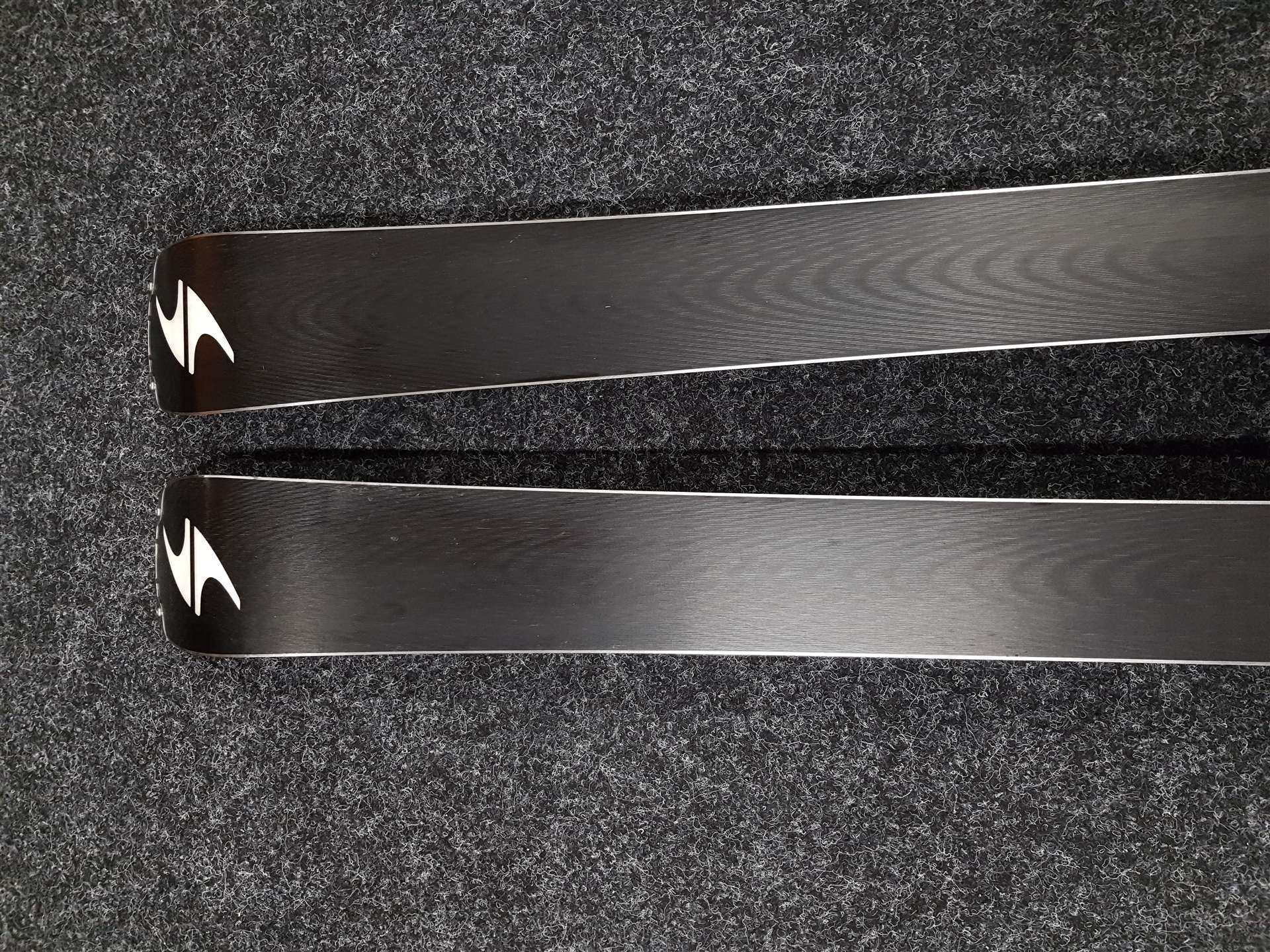 Použité lyže BLIZZARD Quattro 8.0 Ti + viazanie Marker TCX 12