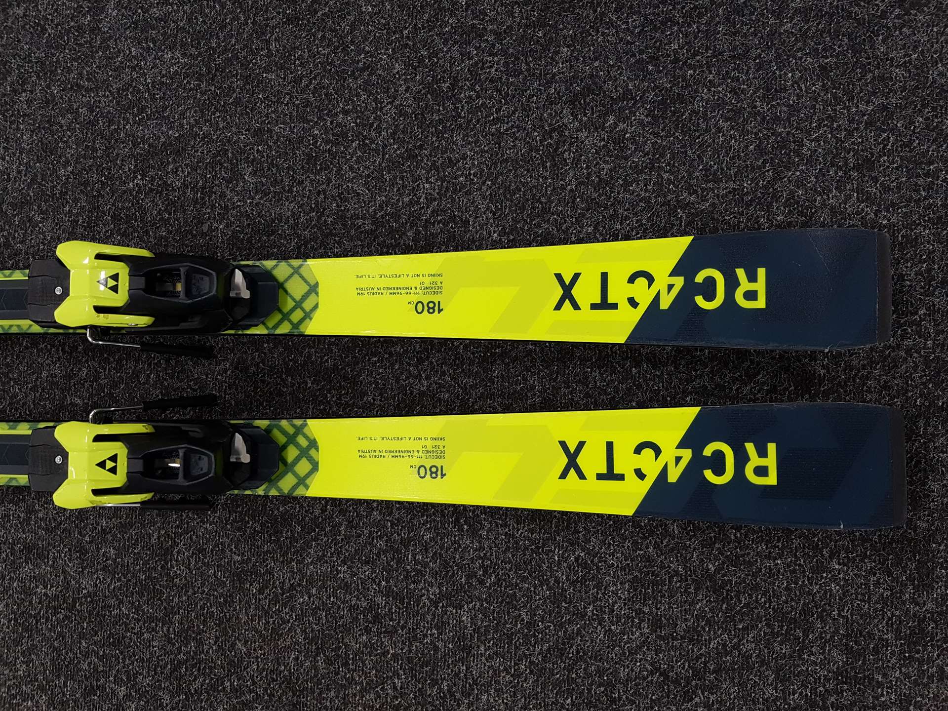 Esquís económicos Fischer RC4 CTX