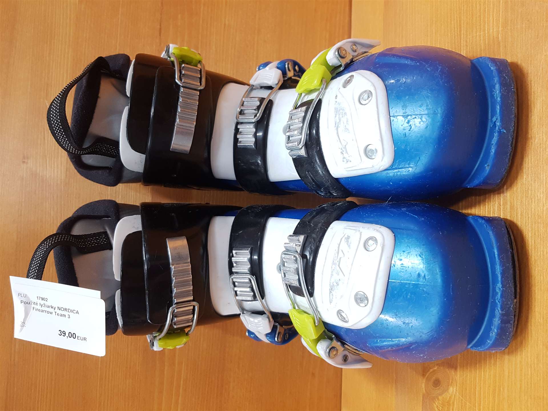 Použité lyžiarky NORDICA Firearrow Team 3