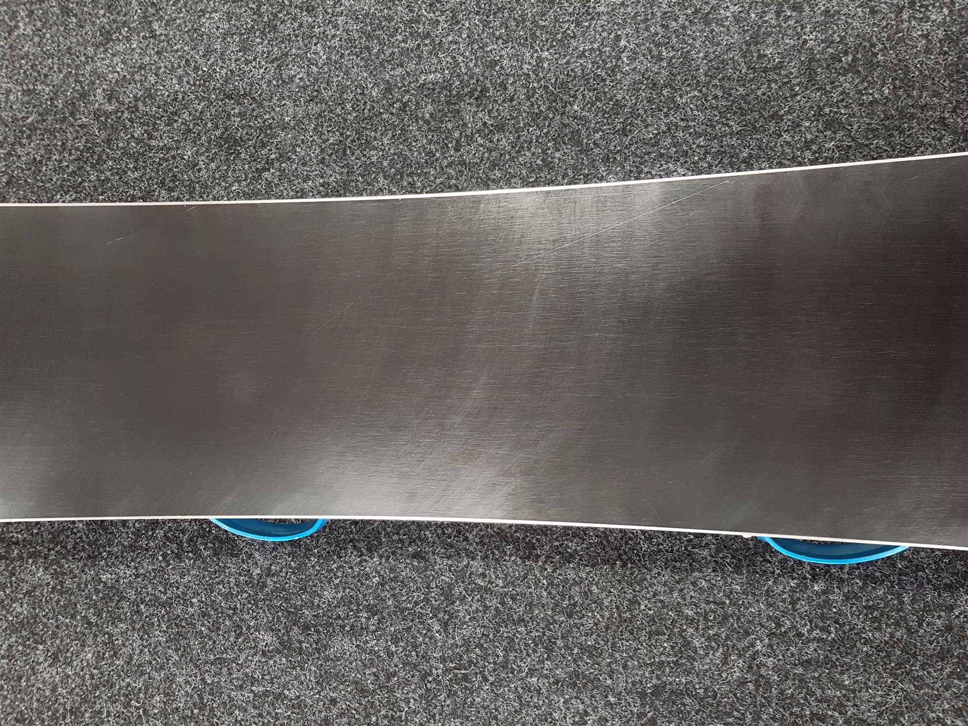 Snowboard Limited4you Waikiki d'occasion + fixations Atomic, taille M/L