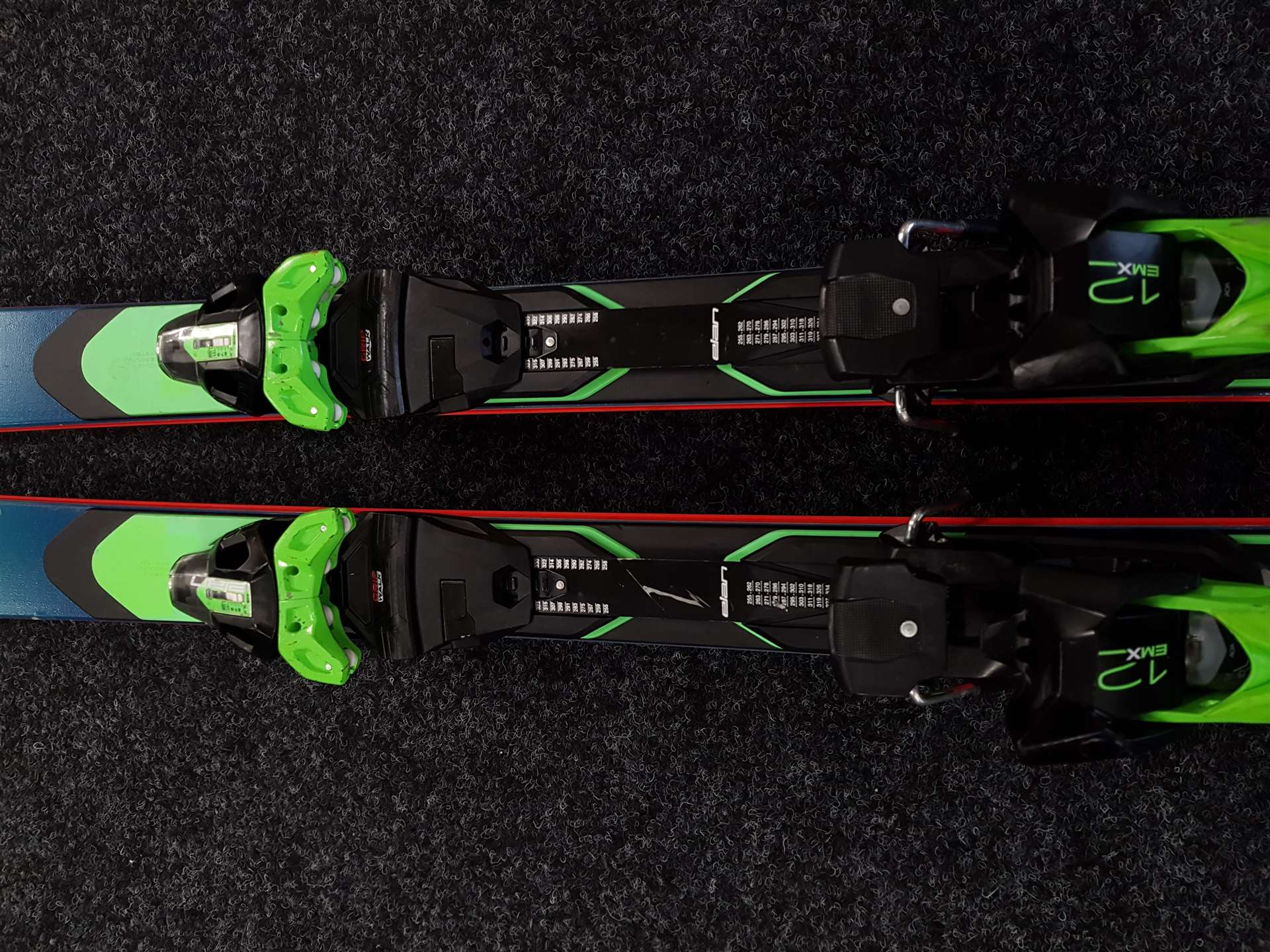 Použité lyže ELAN SCX + vázání Elan EMX 12