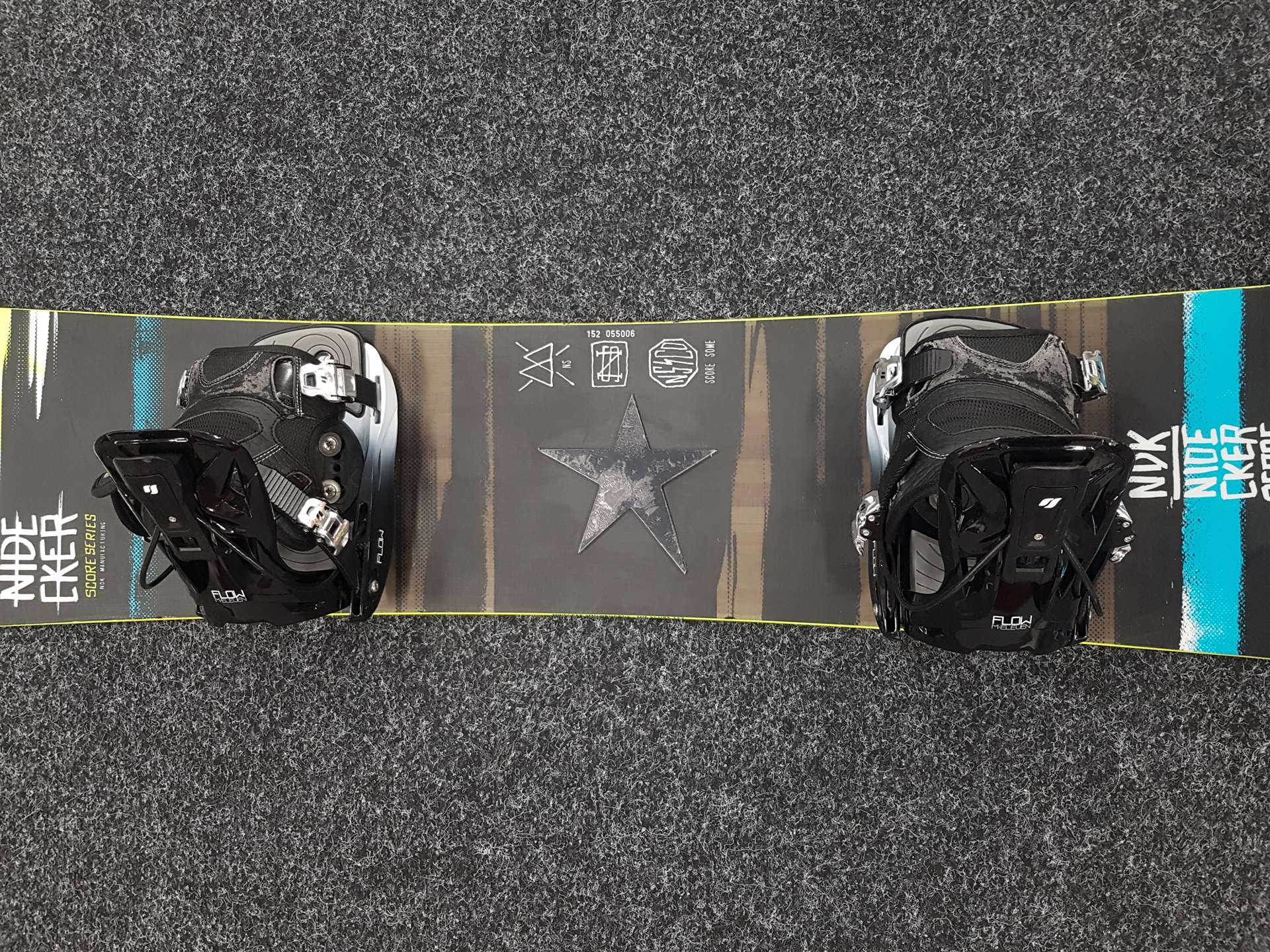 Použitý snowboard Nidecker Score  + viazanie Flow veľkosť M (Fastec)