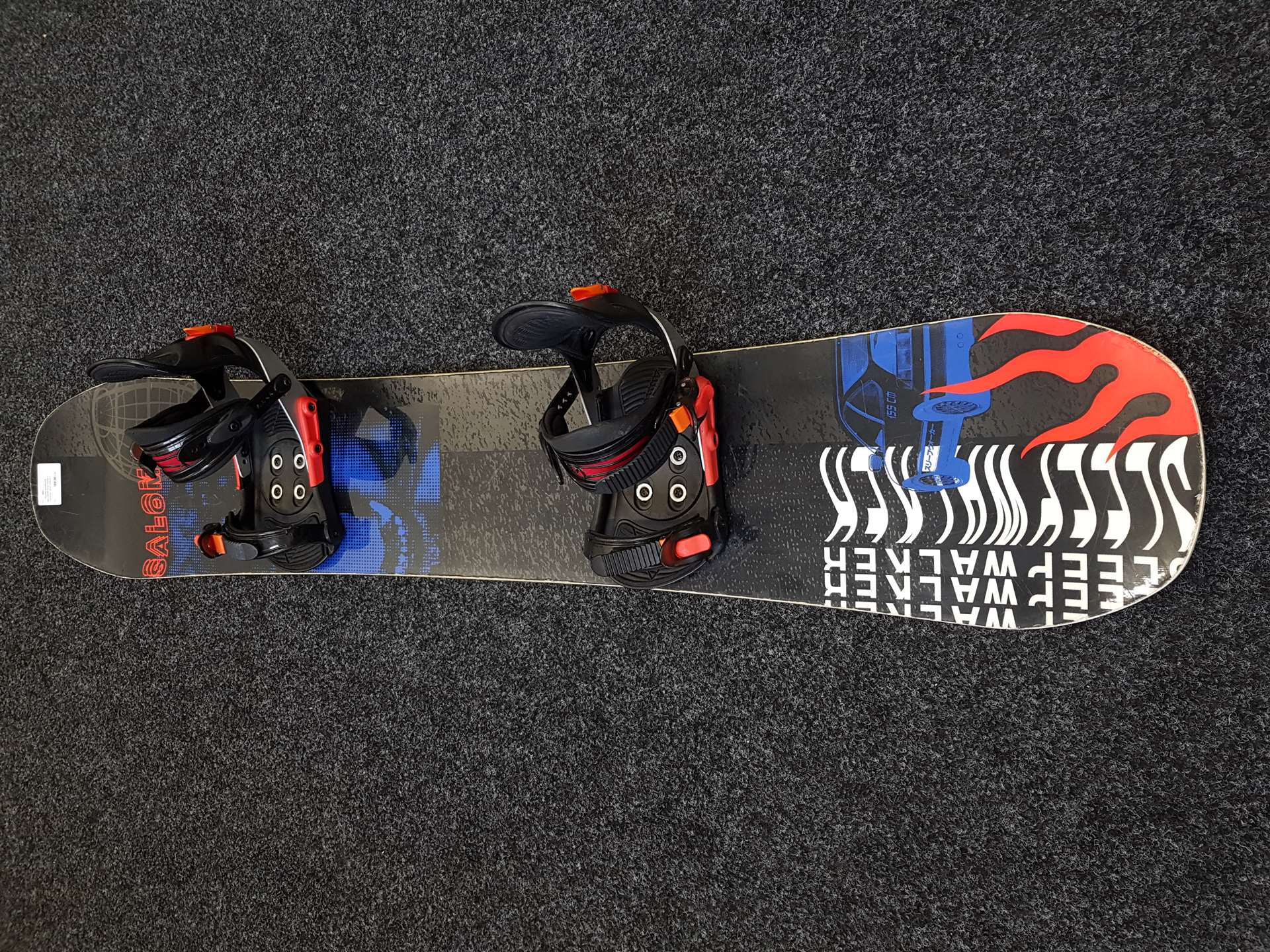 Použitý snowboard SALOMON Sleep Walker + vázání Lamar velikost L