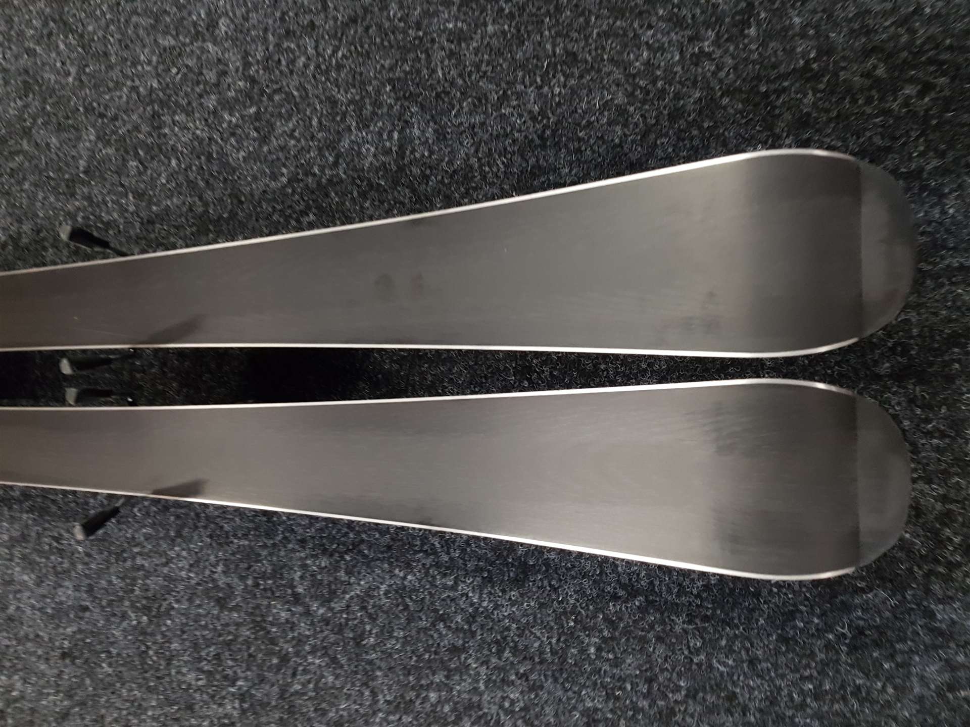 Gebrauchte HEAD Shape 3.0 Ski + Tyrolia 10.0 Bindungen