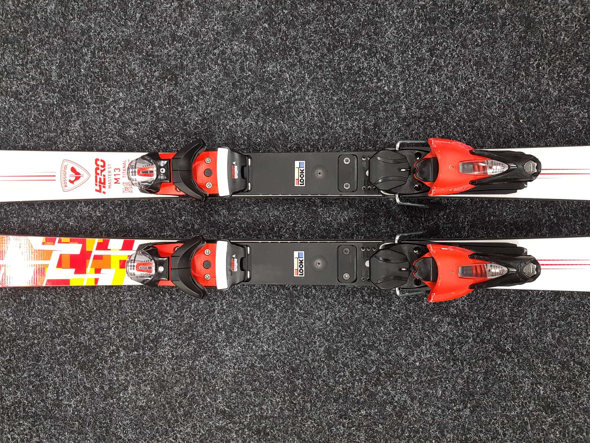 Použité lyže ROSSIGNOL Hero Master M13 ST + viazanie Look SPX 12