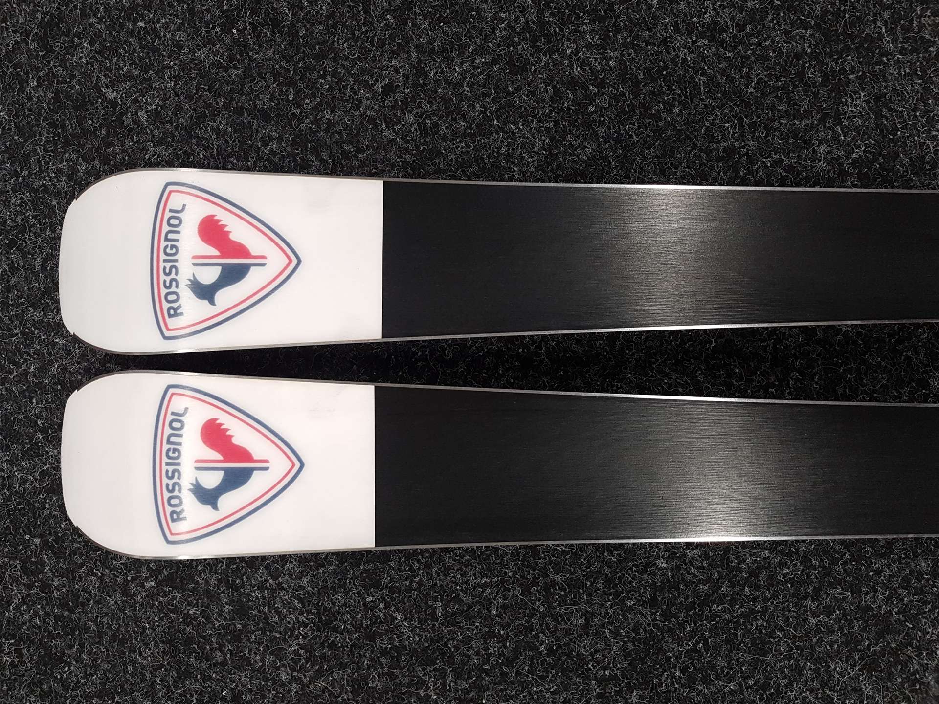 Použité lyže ROSSIGNOL Hero Master M13 ST + viazanie Look SPX 12