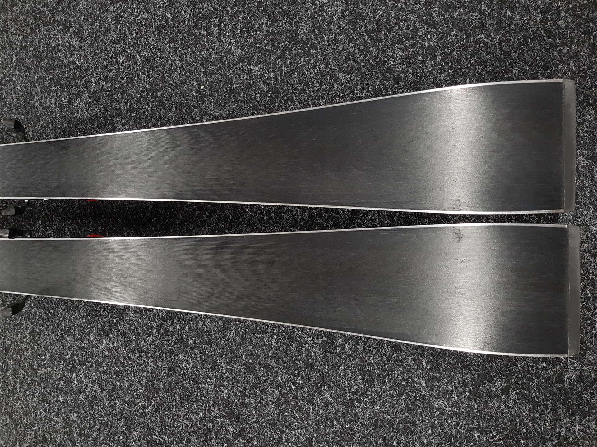 Použité lyže ROSSIGNOL Hero Master M13 ST + viazanie Look SPX 12
