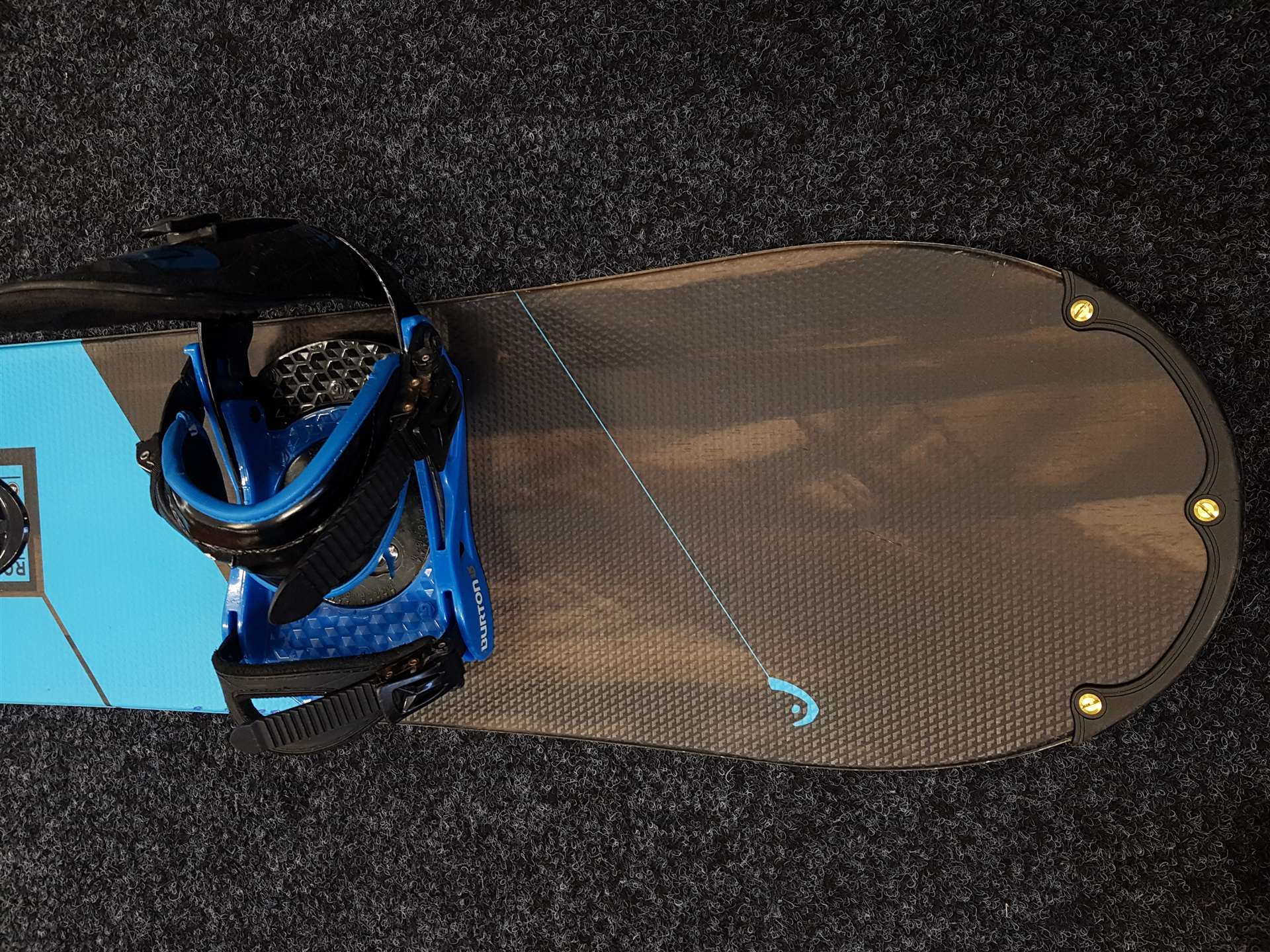 Snowboard HEAD Rocka 4D d'occasion + fixations Burton taille S