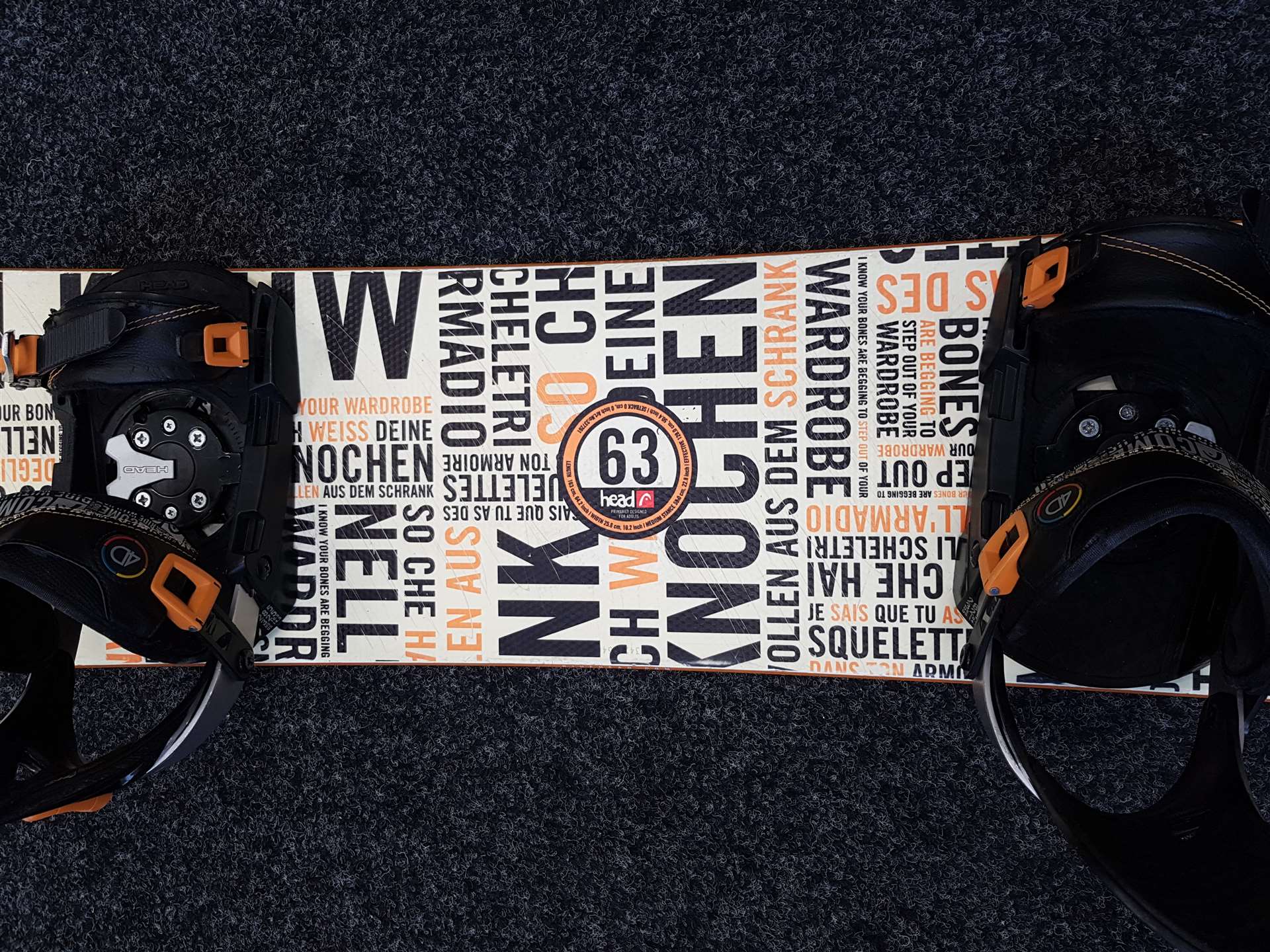 Použitý snowboard HEAD Knochen 63 + vázání Head velikost L