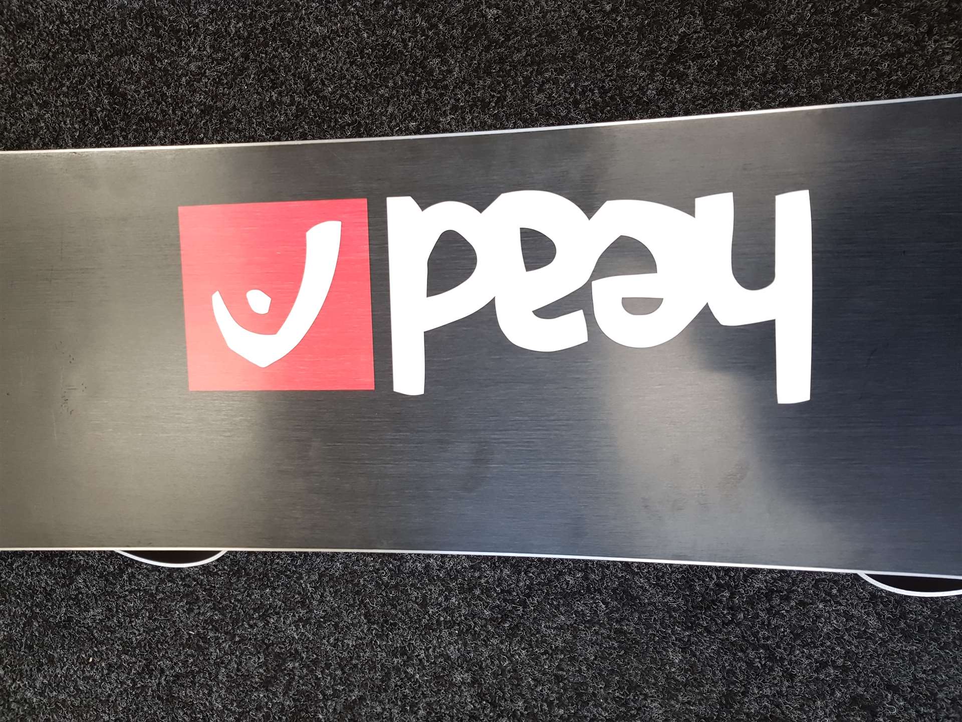 Použitý snowboard HEAD Knochen 63 + vázání Head velikost L