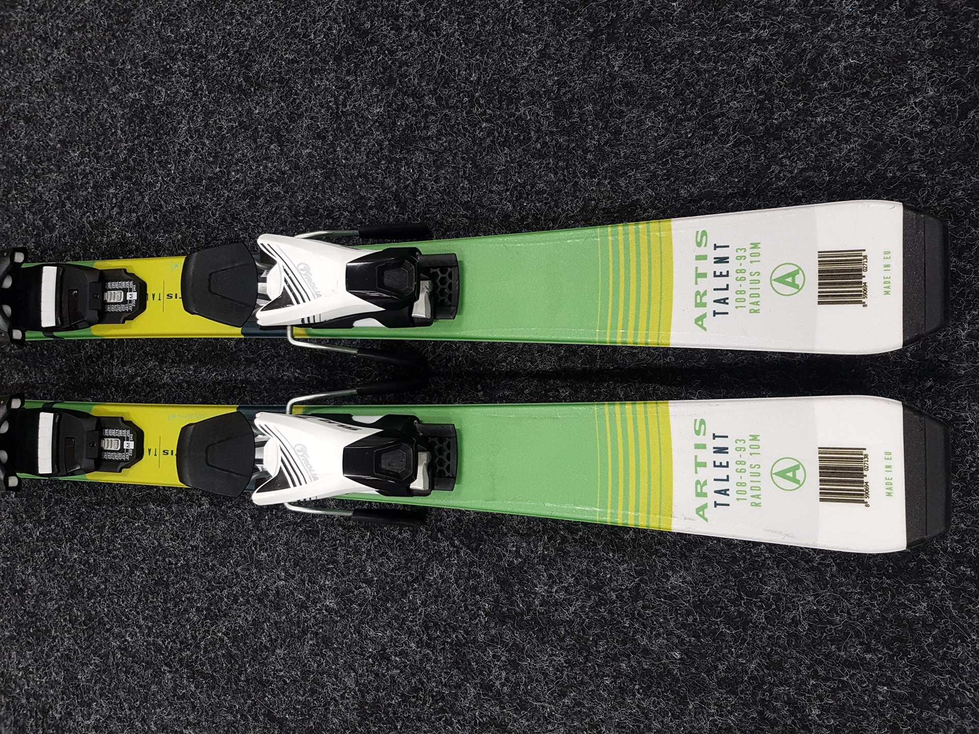 Sci da sci per bambini usati ARTIS Talent 130 + attacchi Tyrolia SLR 7.5