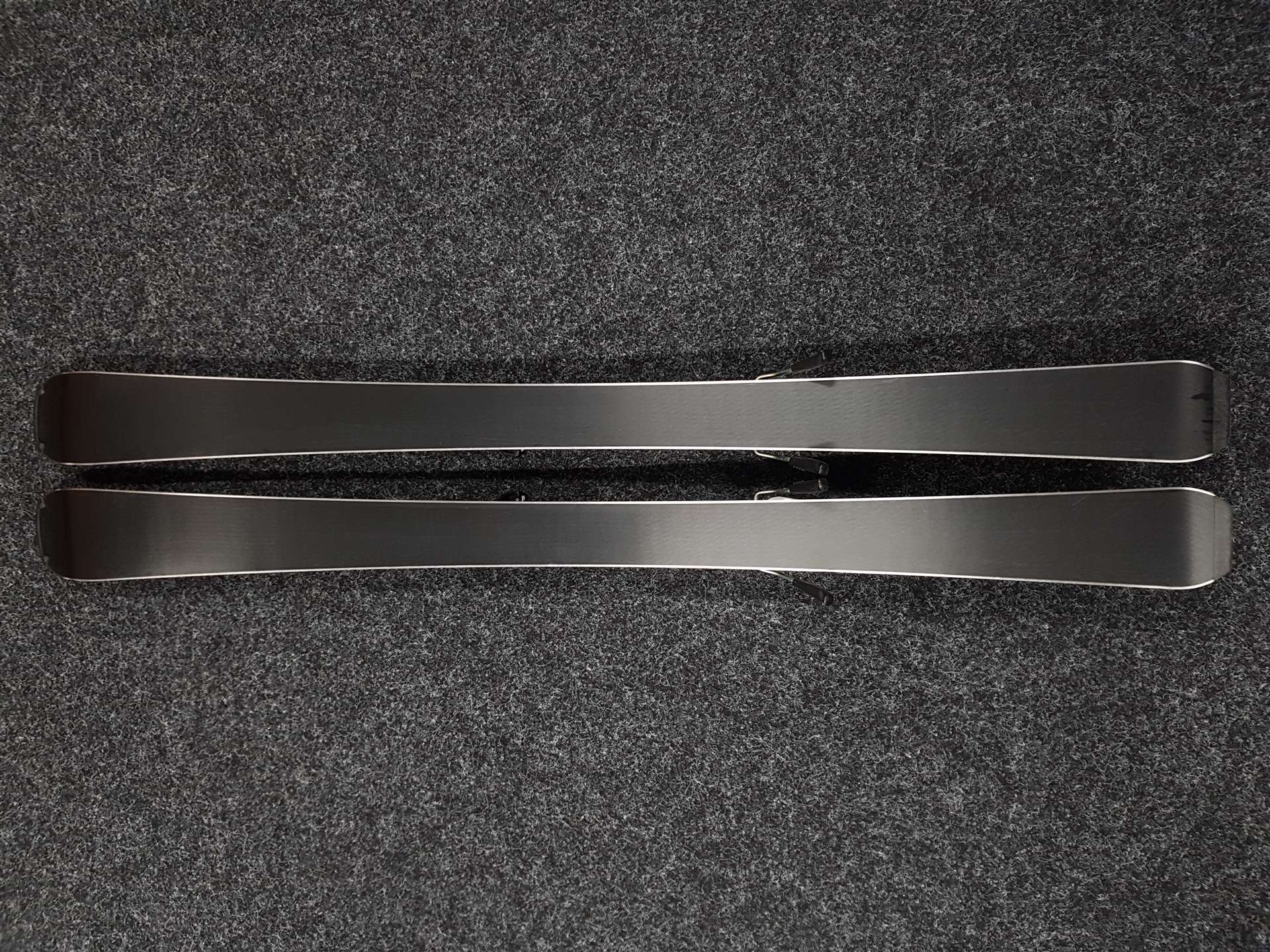 Sci da sci per bambini usati ARTIS Talent 130 + attacchi Tyrolia SLR 7.5