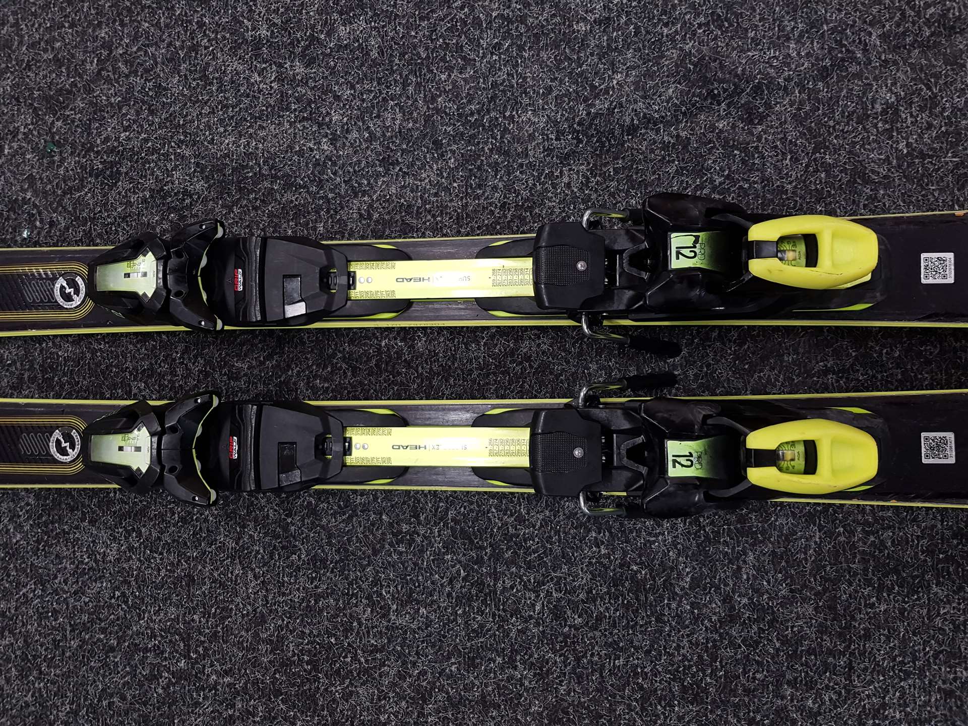 Gebrauchte HEAD Supershape e-SPEED Ski
