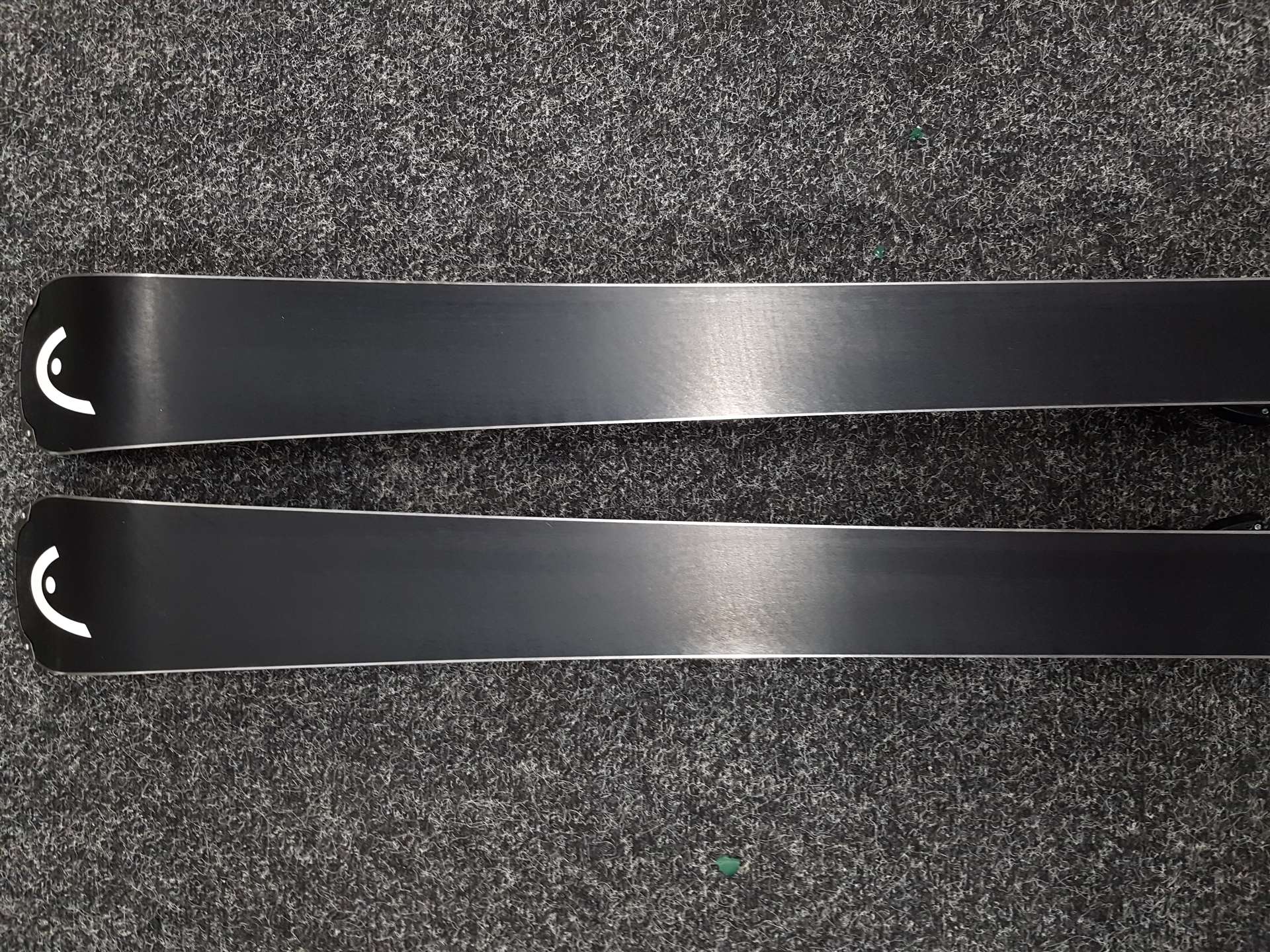 Gebrauchte HEAD Supershape e-SPEED Ski