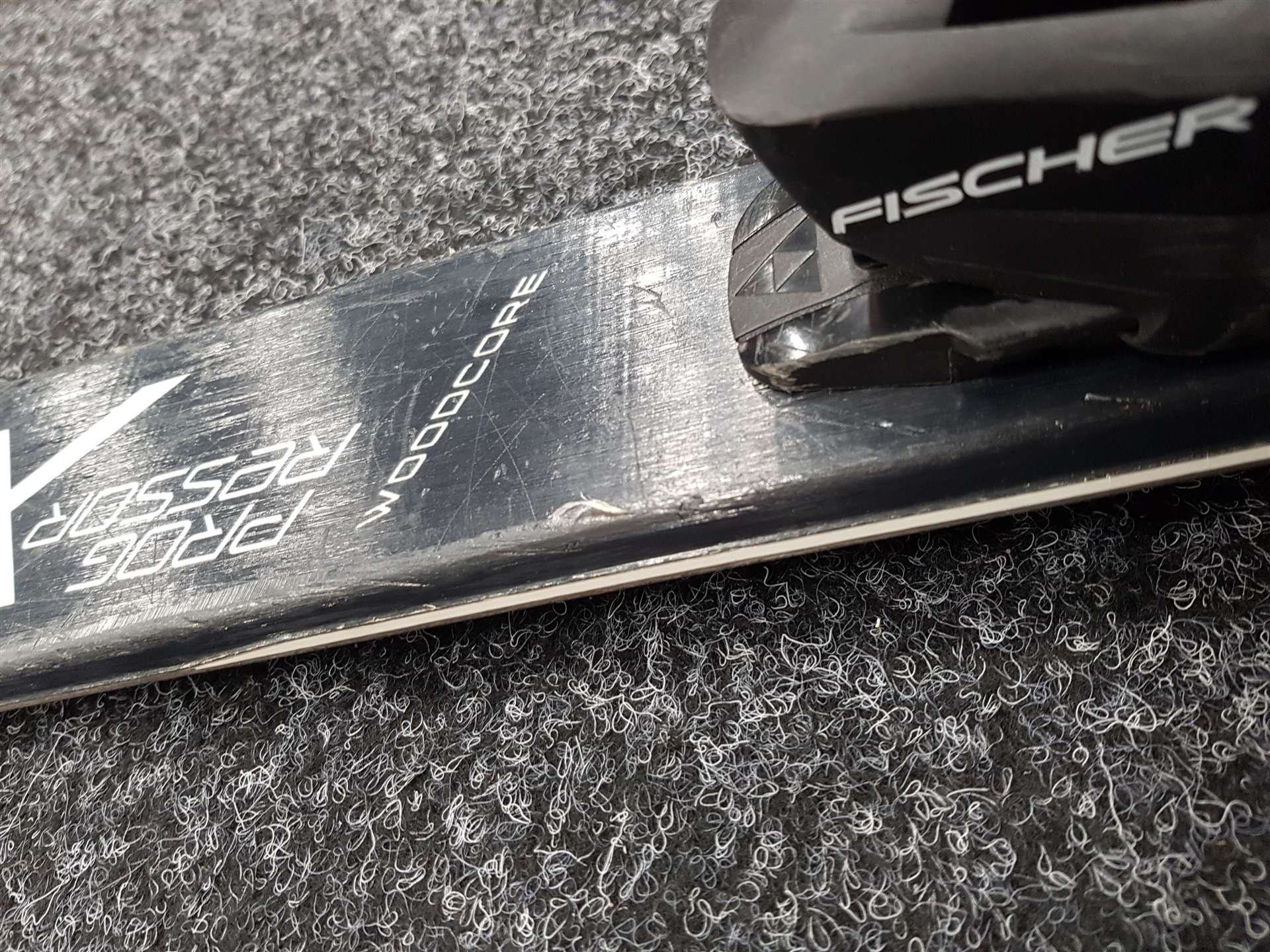 Bazarové lyže FISCHER Progressor X 