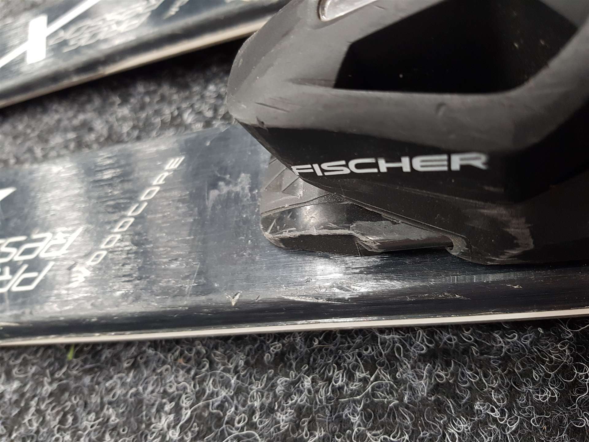 Bazarové lyže FISCHER Progressor X 