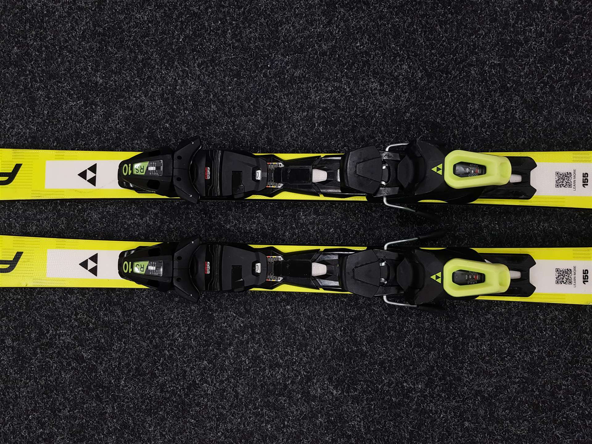 Použité lyže FISCHER RC 4 PRO + vázání Fischer RS 10