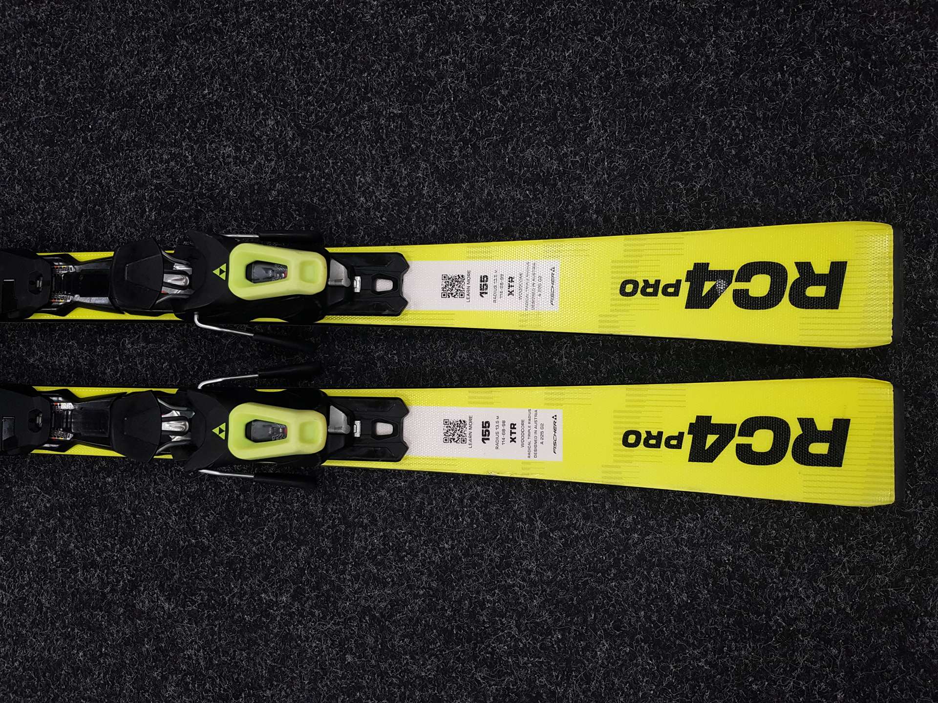 Použité lyže FISCHER RC 4 PRO + vázání Fischer RS 10