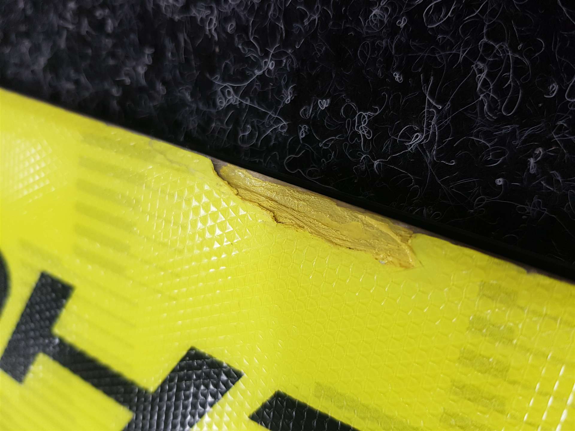 Použité lyže FISCHER RC 4 PRO + vázání Fischer RS 10