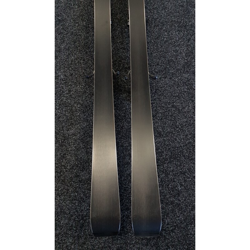 Jazdené lyže  FISCHER RACE RC4 FT frame