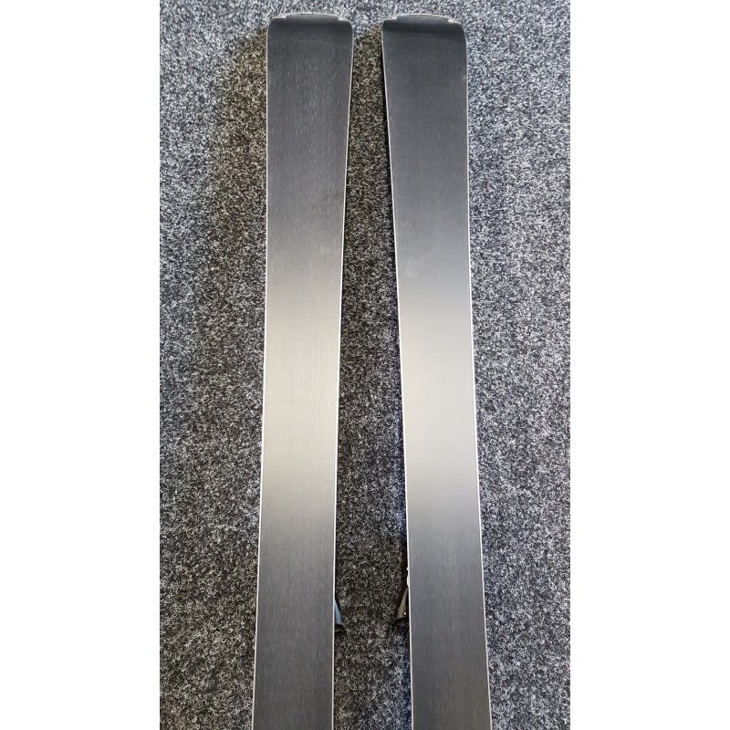 Bazarové lyže ATOMIC REDSTER XT