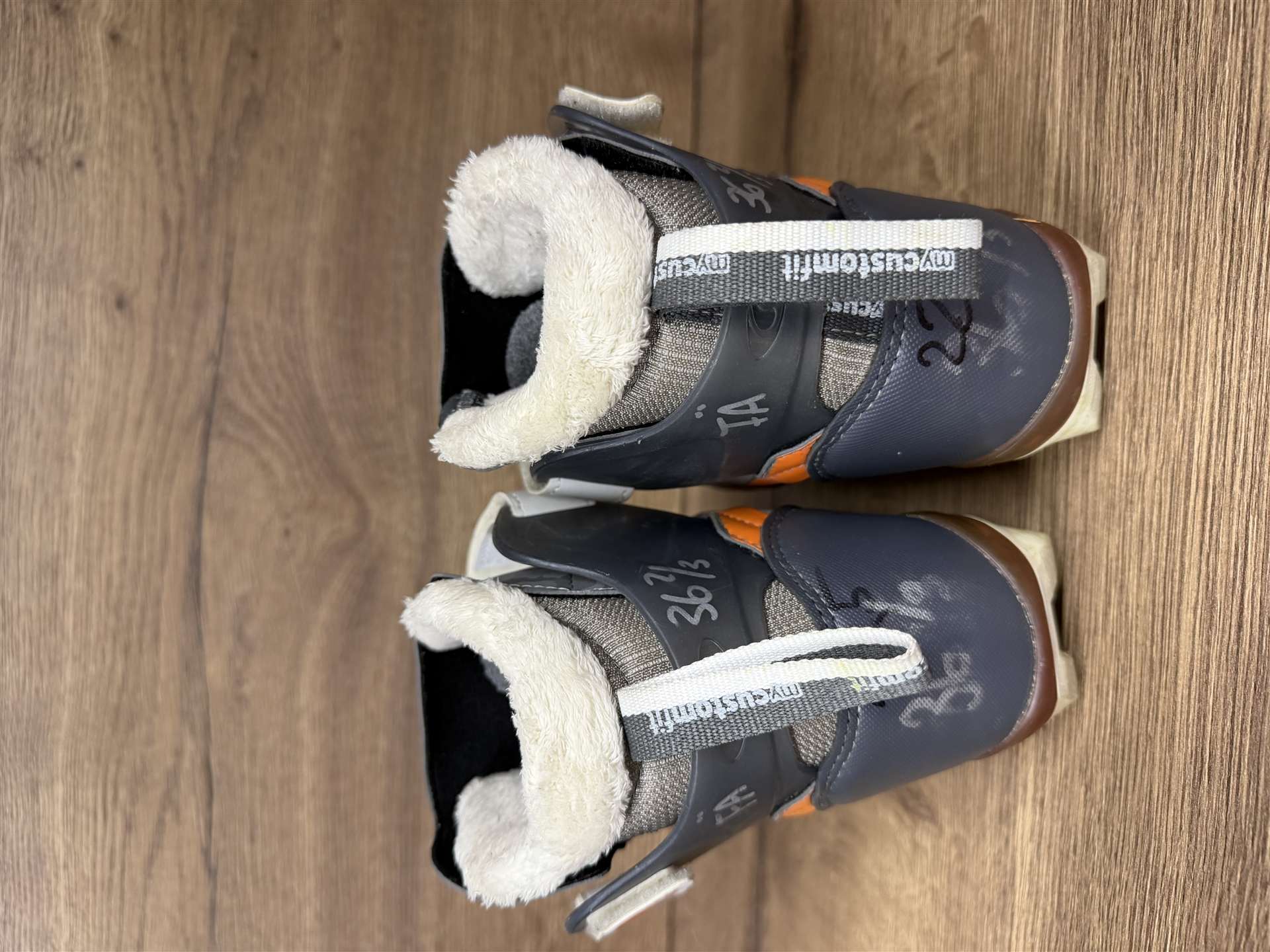 Pantofi de alergare second hand Salomon SNS Siam 9 22.5