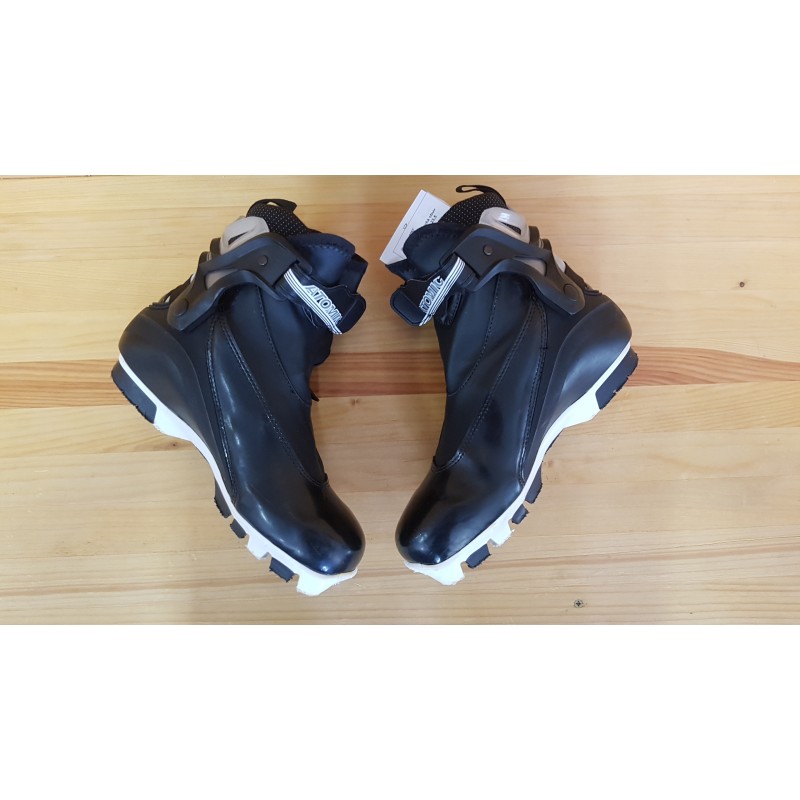 Chaussures de course Atomic SNS 23.5 d'occasion