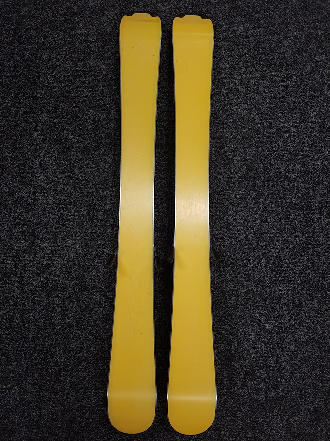 Bazarové dětské lyže STUF TWISTER