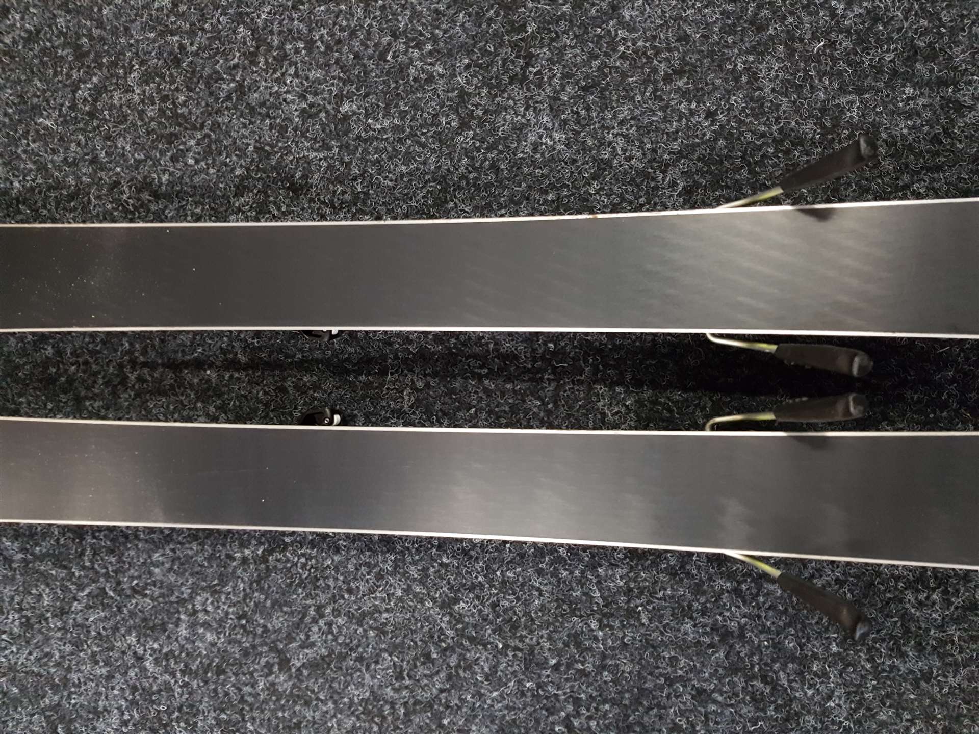 Použité lyže FISCHER RC4 The Curv Pro  + viazanie Fischer FS 7.0