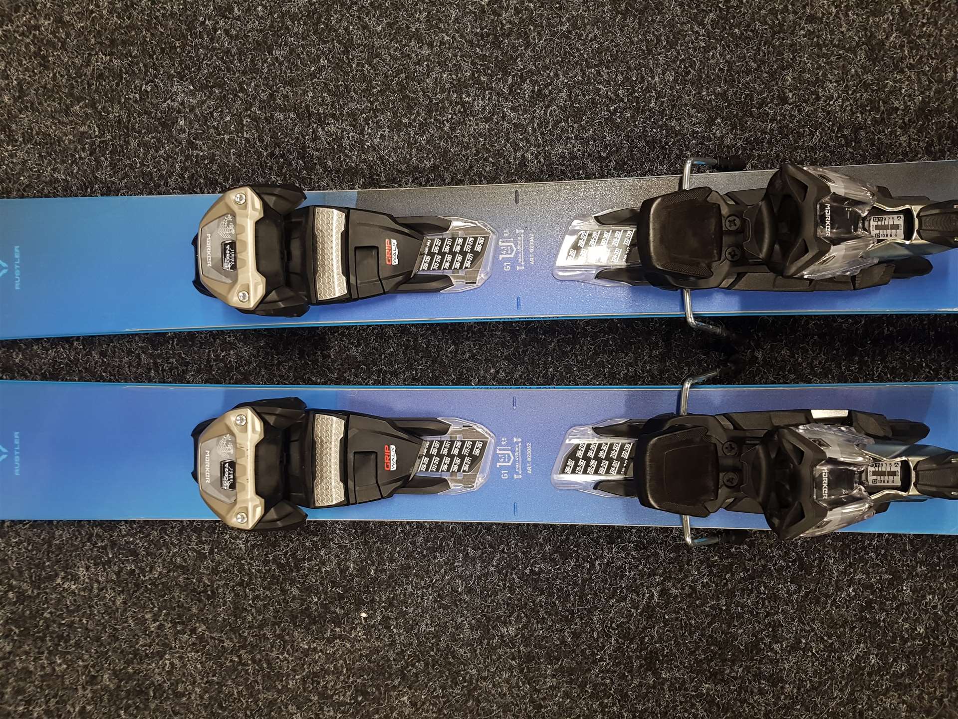 Gebrauchte Freeride-Ski BLIZZARD RUSTLER