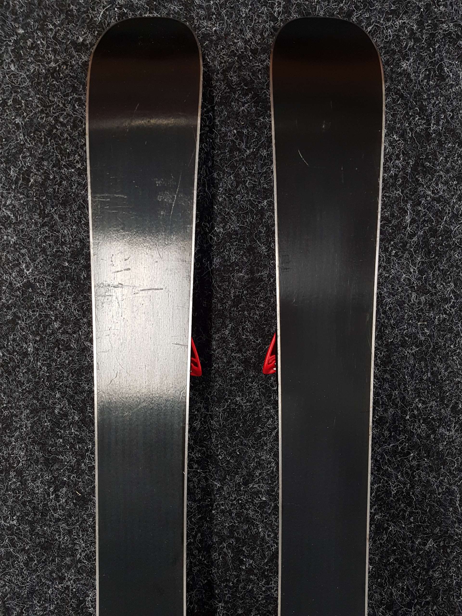 Sci usati per bambini ATOMIC Redster J2 + attacchi Atomic 5