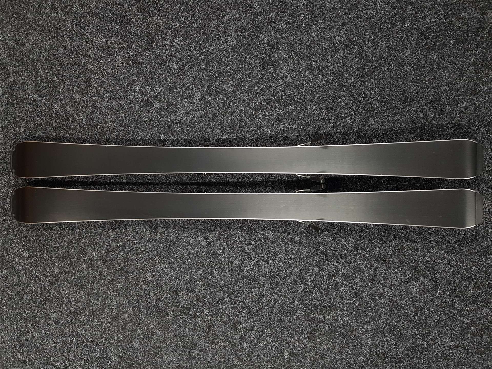 Sci da sci per bambini usati SPORTEN Street 130 + attacchi Tyrolia SLR 7.5