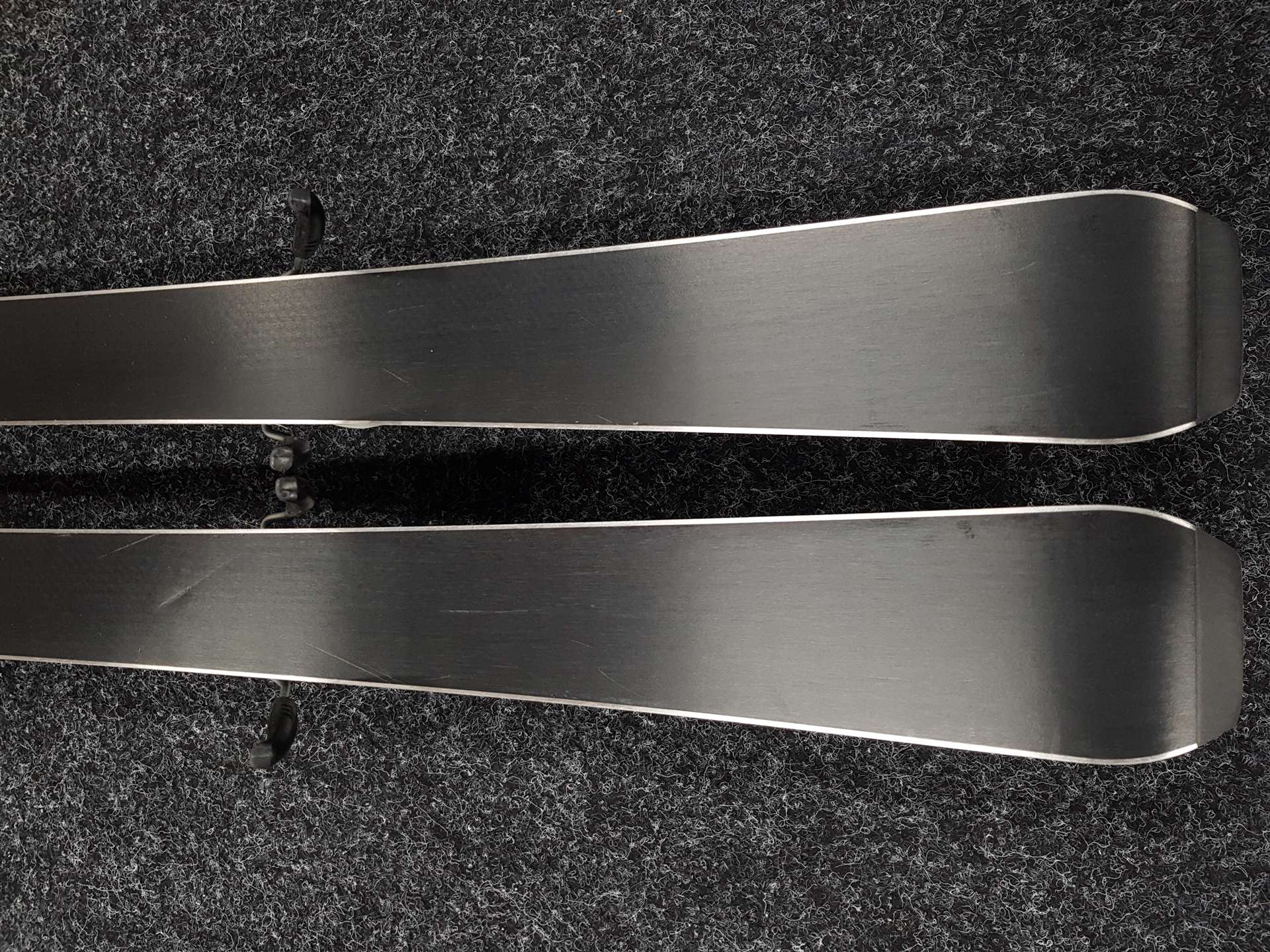 Sci da sci per bambini usati SPORTEN Street 130 + attacchi Tyrolia SLR 7.5