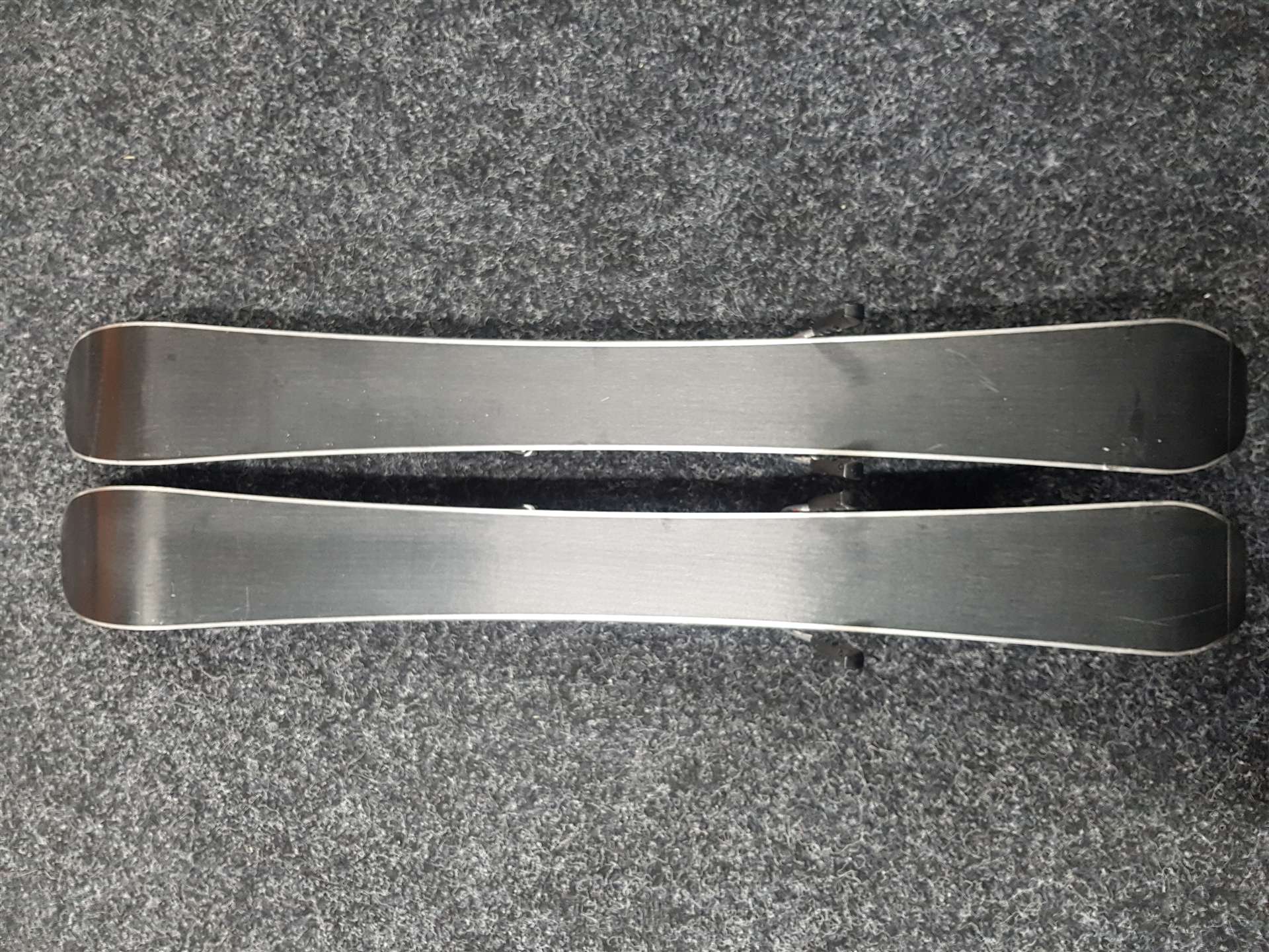 Použité detské lyže SPORTEN Gangster + viazanie Tyrolia SX 4,5